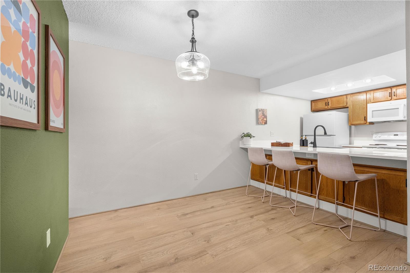 MLS Image #7 for 540 s forest street 7-102,denver, Colorado