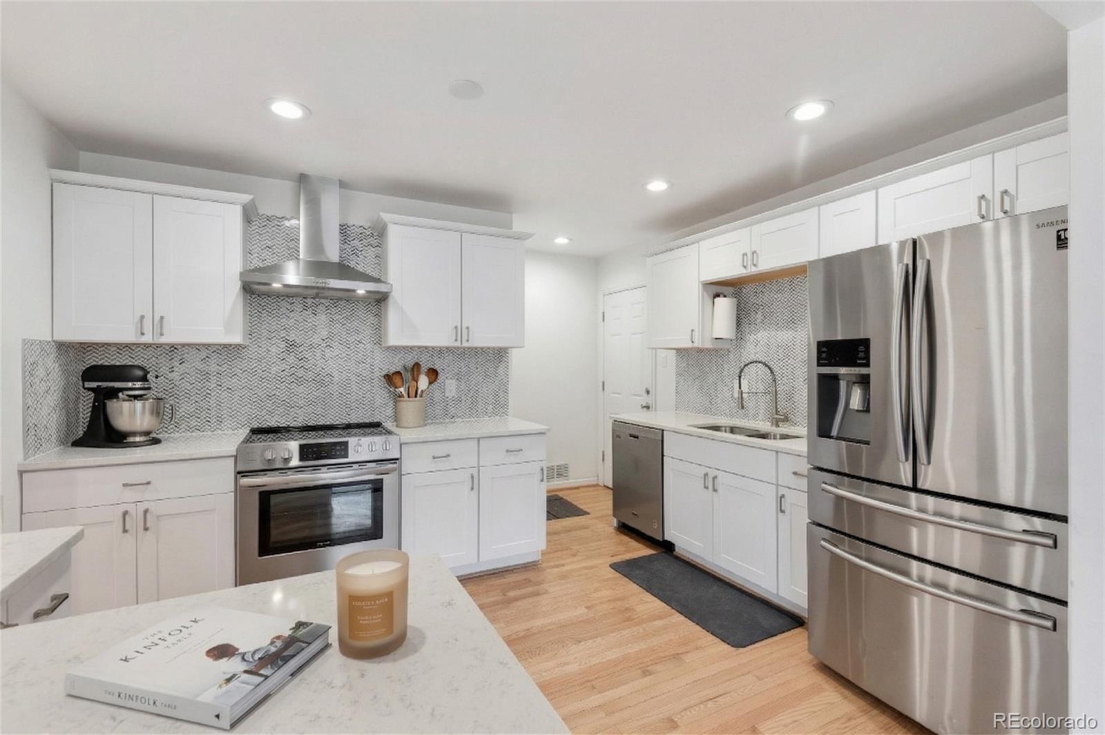 MLS Image #10 for 771 s taft street,lakewood, Colorado