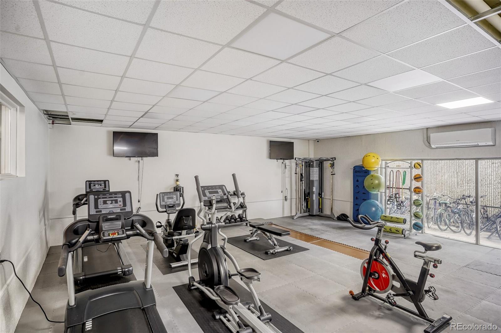 MLS Image #11 for 65 n clarkson street,denver, Colorado