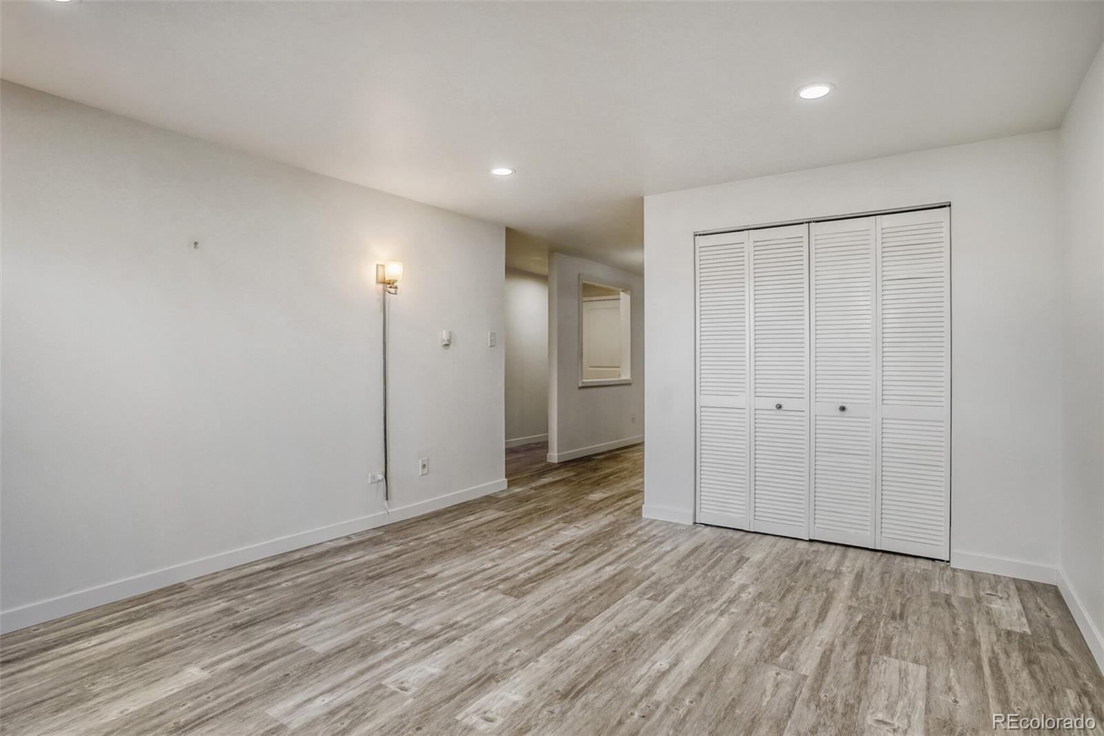 MLS Image #6 for 65 n clarkson street,denver, Colorado