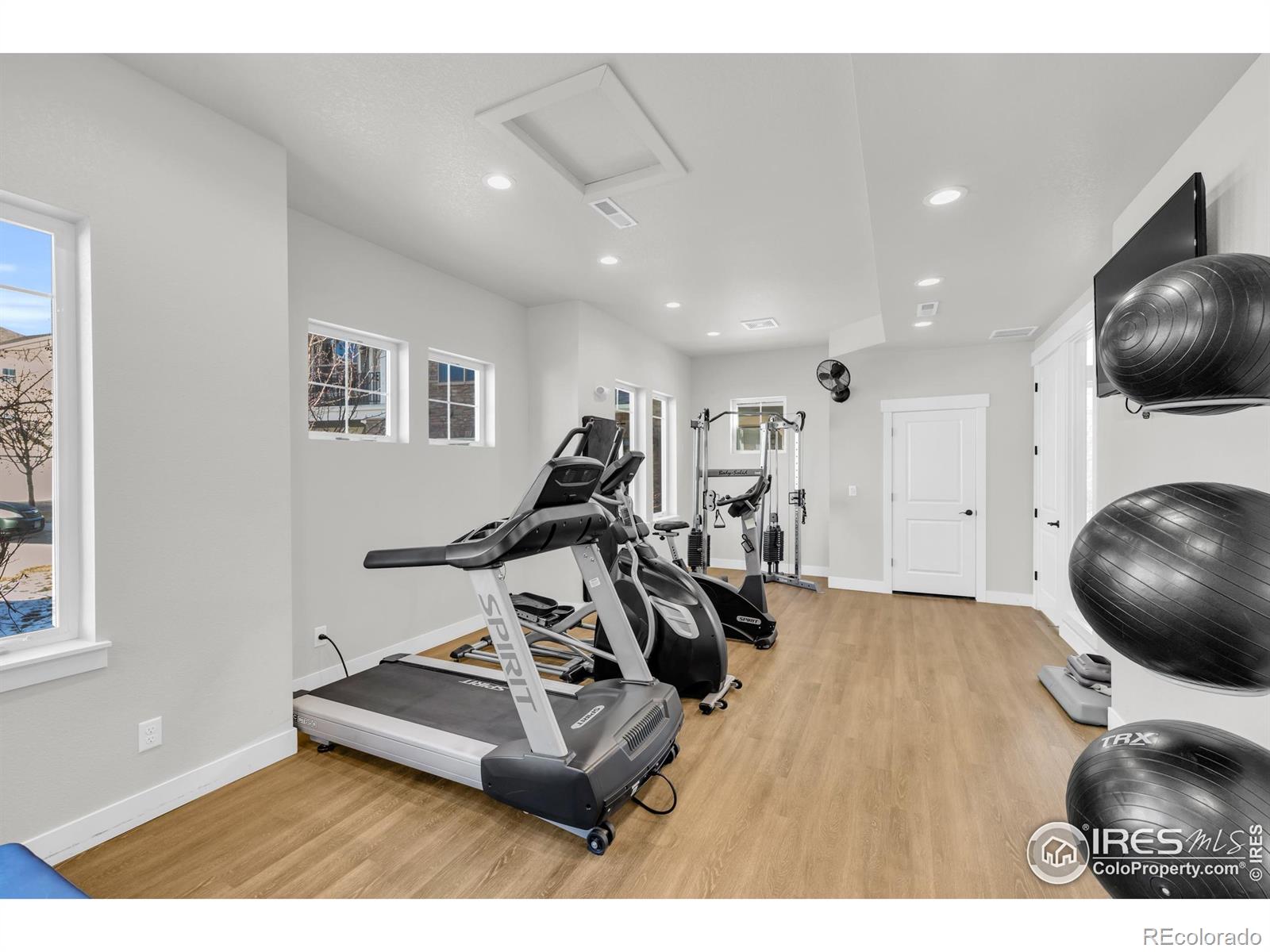 MLS Image #25 for 4612  hahns peak drive,loveland, Colorado
