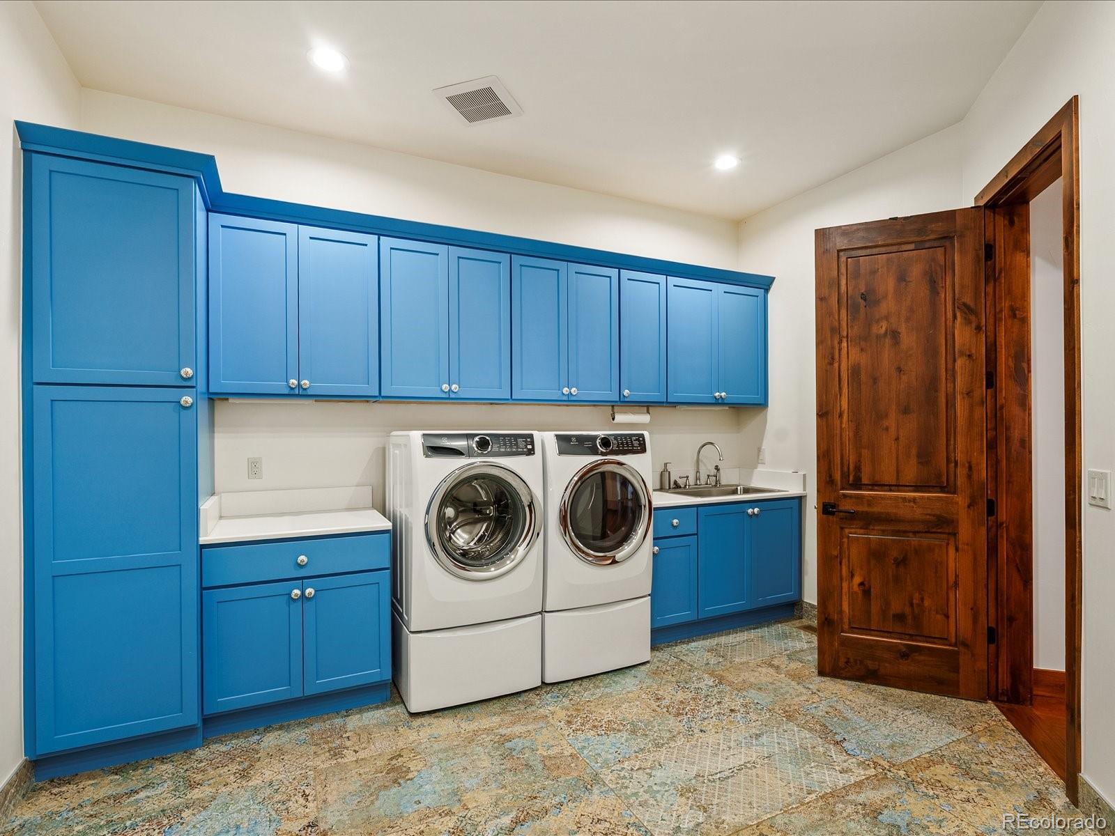 MLS Image #38 for 33958  running bear trail,pine, Colorado
