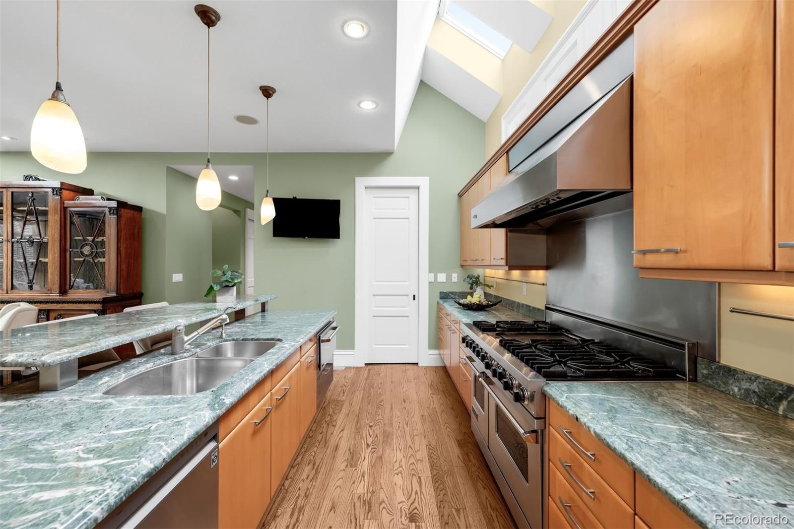 MLS Image #18 for 465  monroe street,denver, Colorado