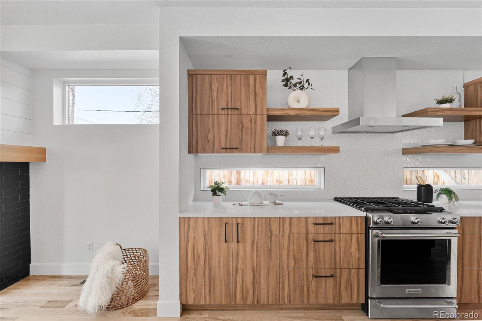 MLS Image #14 for 2567 s acoma street,denver, Colorado