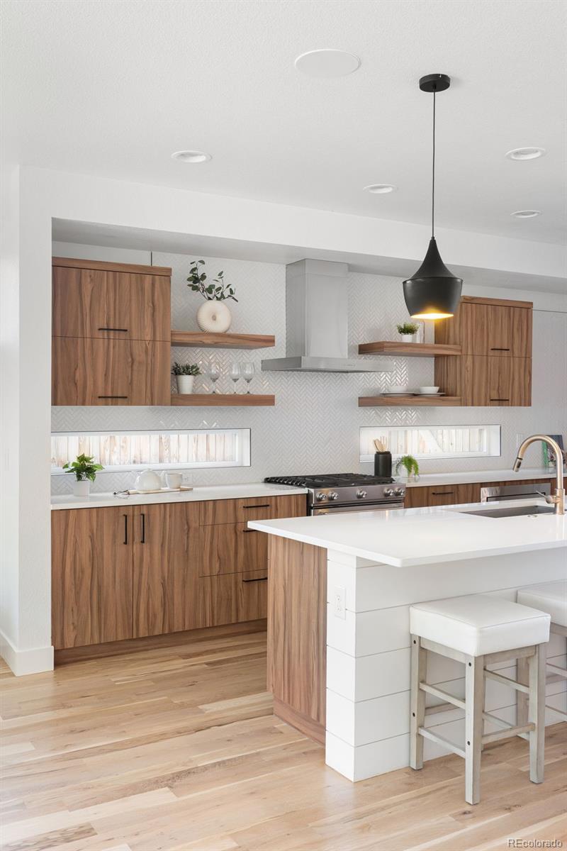 MLS Image #15 for 2567 s acoma street,denver, Colorado