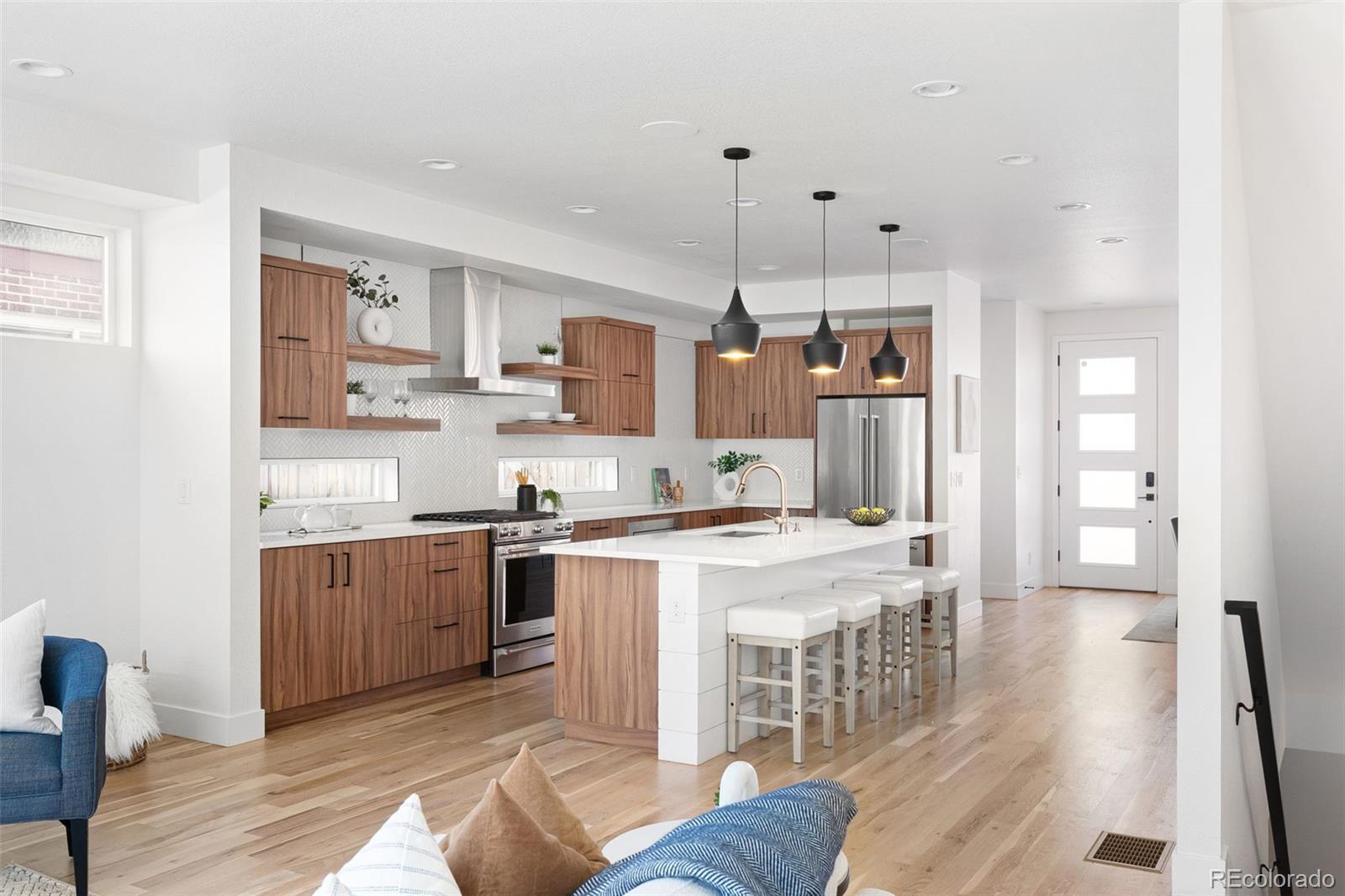 MLS Image #19 for 2567 s acoma street,denver, Colorado