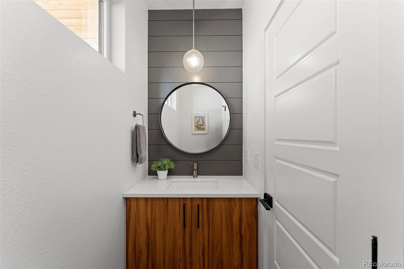 MLS Image #23 for 2567 s acoma street,denver, Colorado