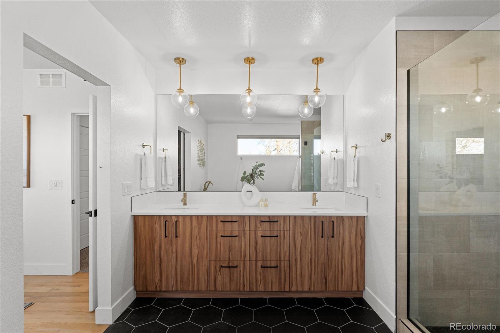 MLS Image #28 for 2567 s acoma street,denver, Colorado