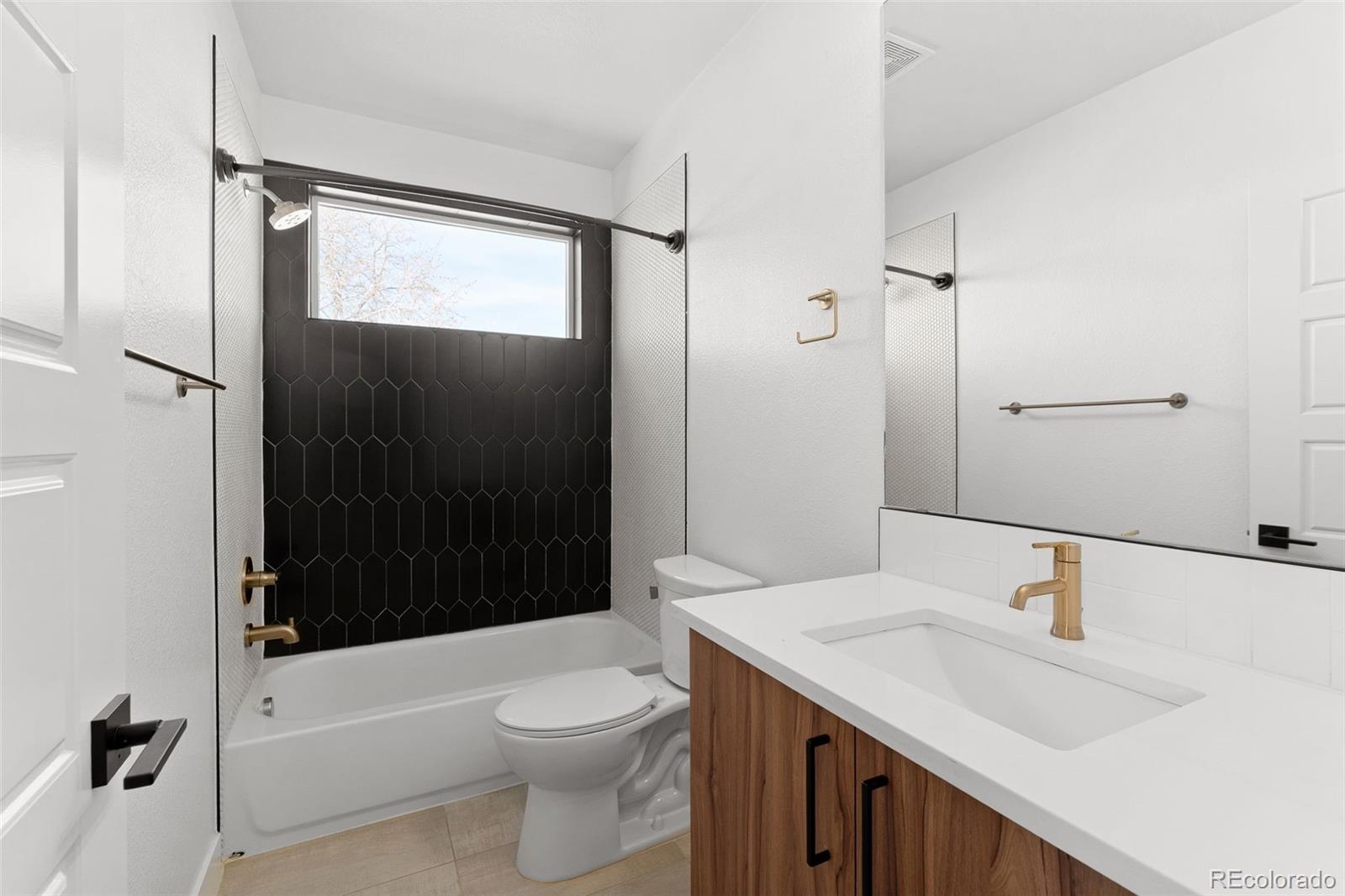 MLS Image #34 for 2567 s acoma street,denver, Colorado