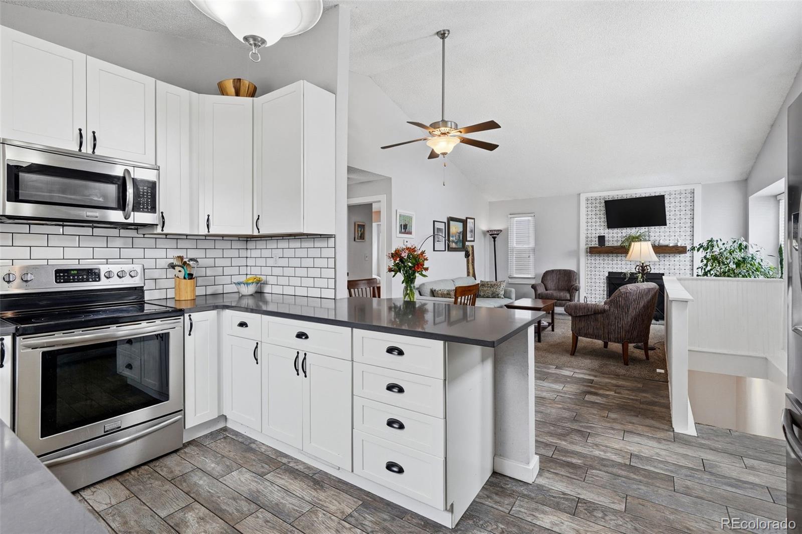 MLS Image #15 for 5429 s delaware street,littleton, Colorado