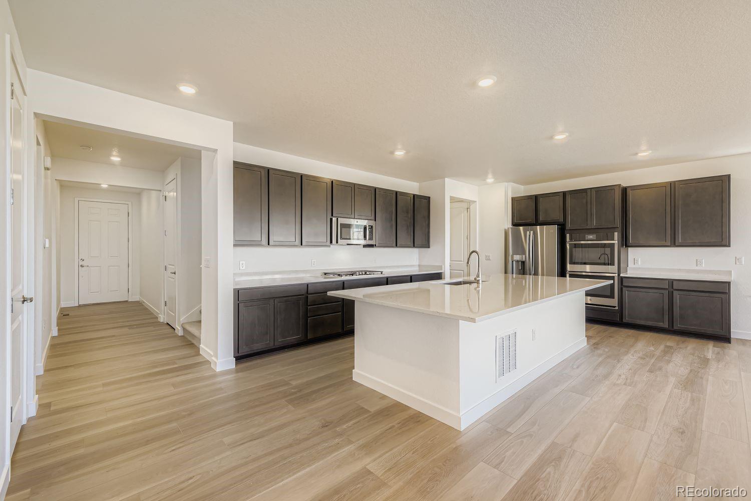 MLS Image #3 for 24595 e kettle court,aurora, Colorado