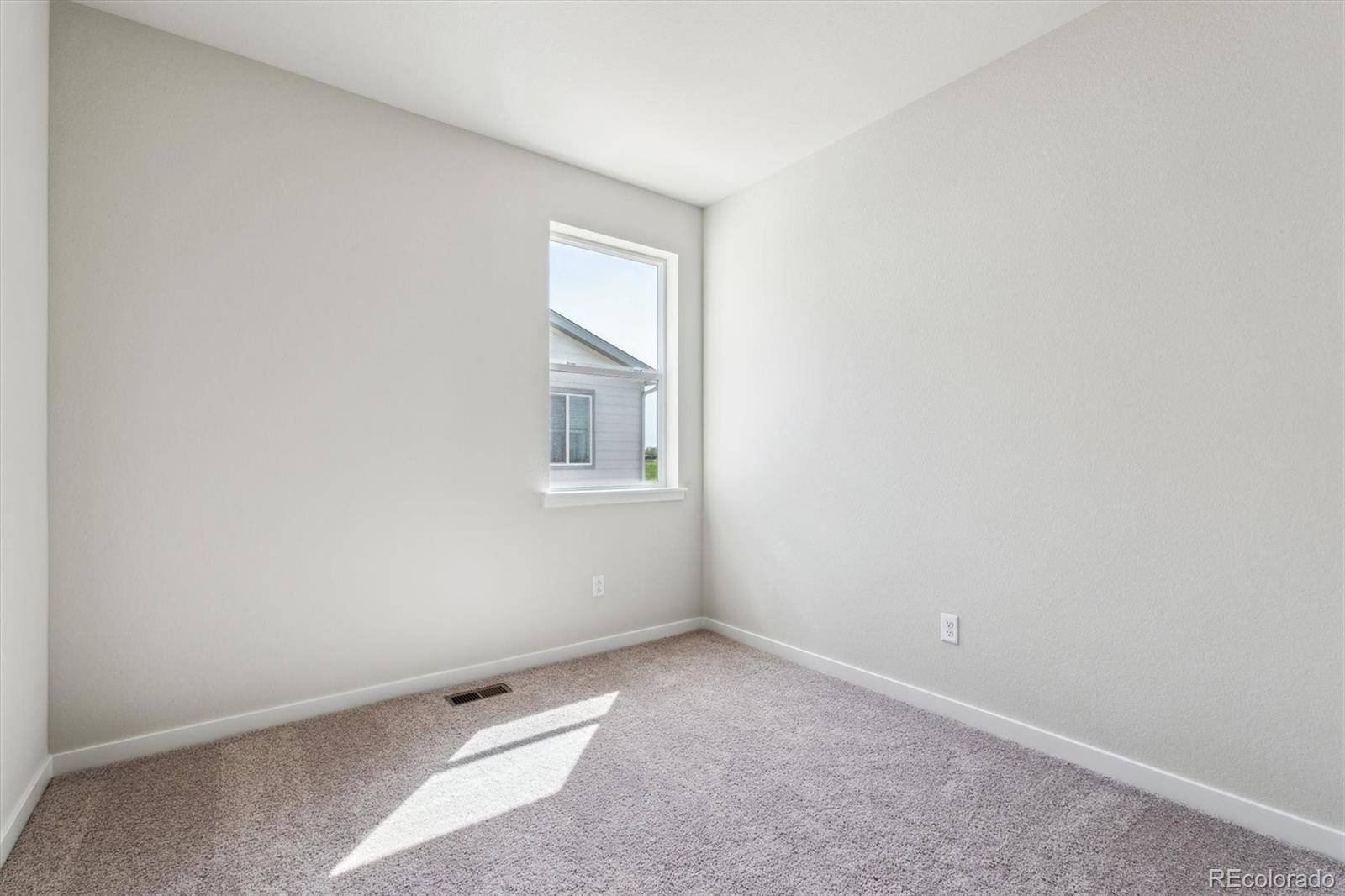 MLS Image #15 for 14482  heritage drive,mead, Colorado