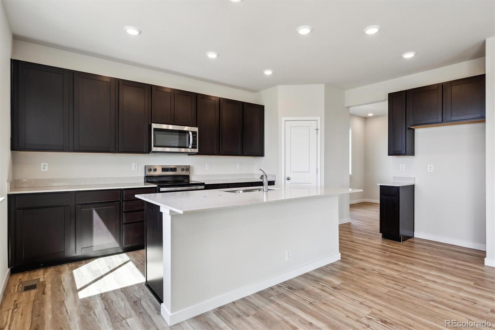 MLS Image #2 for 14482  heritage drive,mead, Colorado