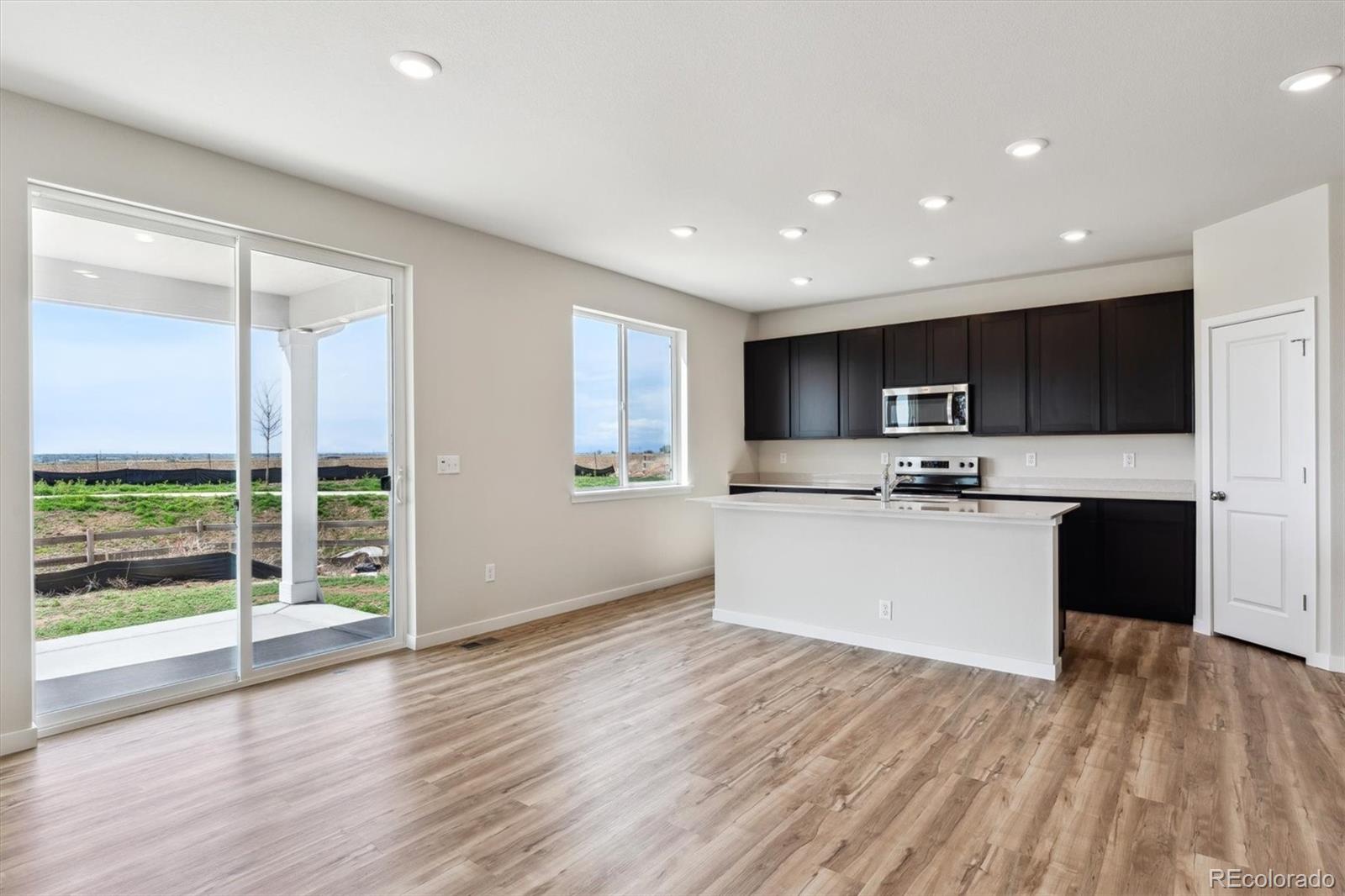 MLS Image #5 for 14482  heritage drive,mead, Colorado