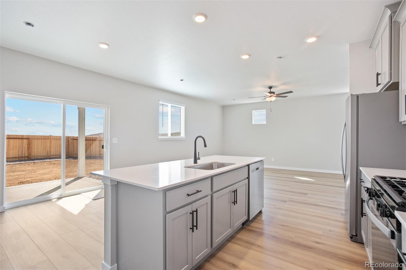 MLS Image #7 for 17752 e 94th place,commerce city, Colorado
