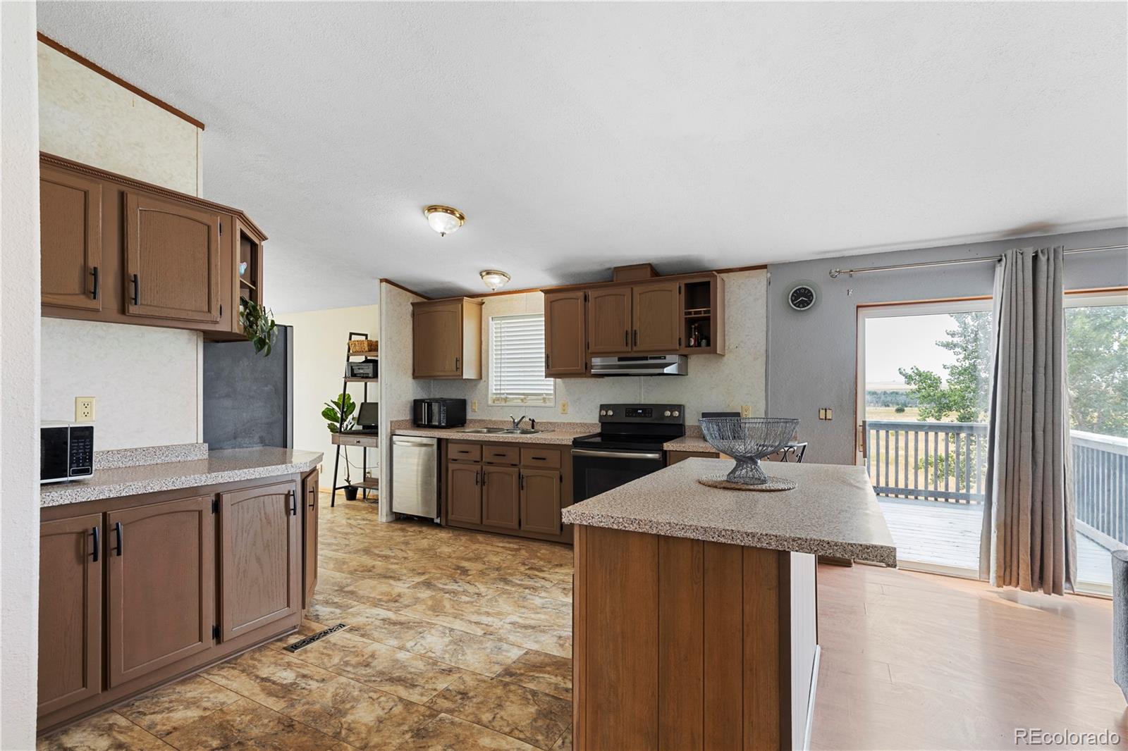 MLS Image #15 for 47904  dartmouth avenue,bennett, Colorado