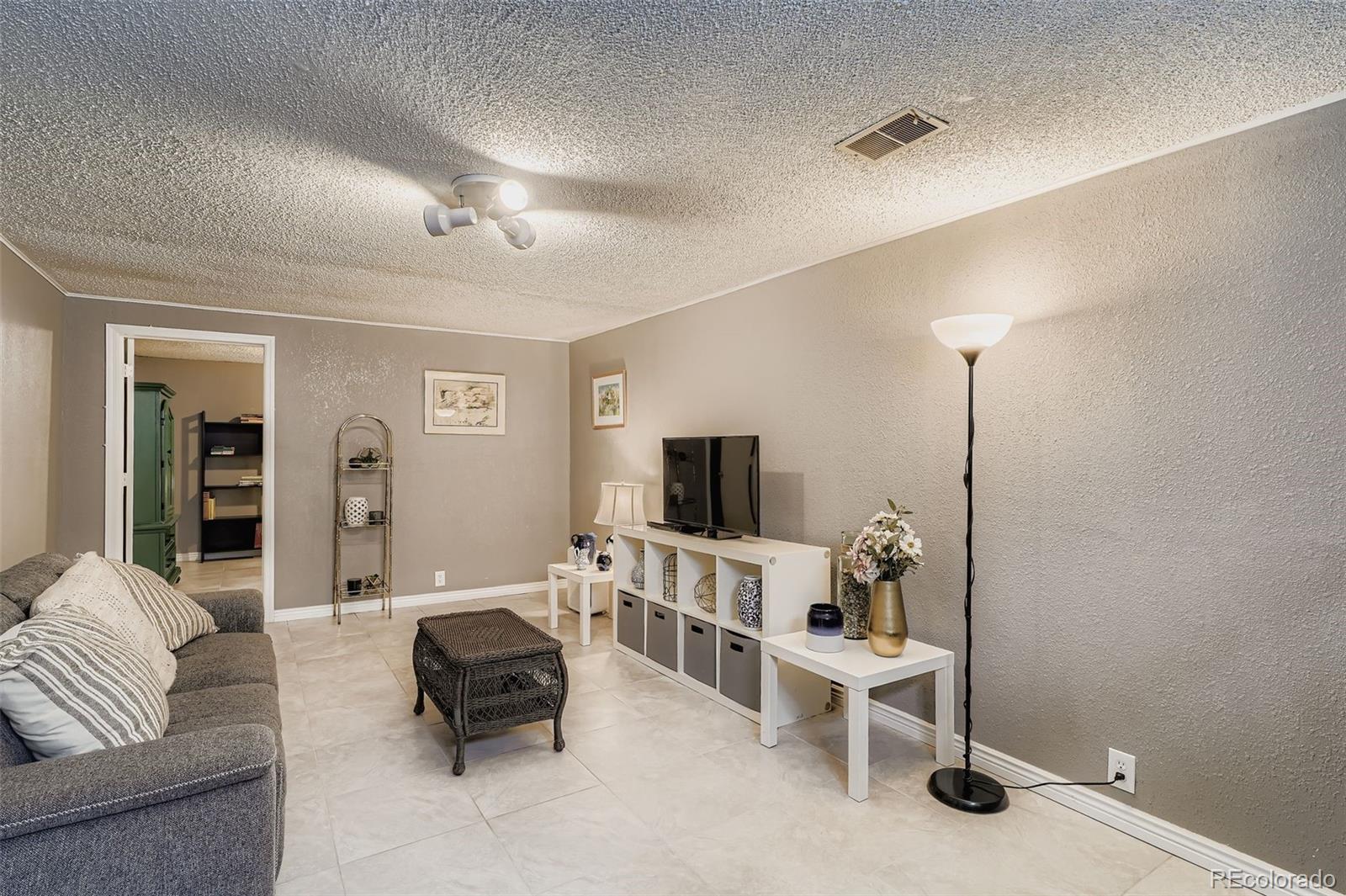 MLS Image #18 for 1681 s zenobia way,denver, Colorado
