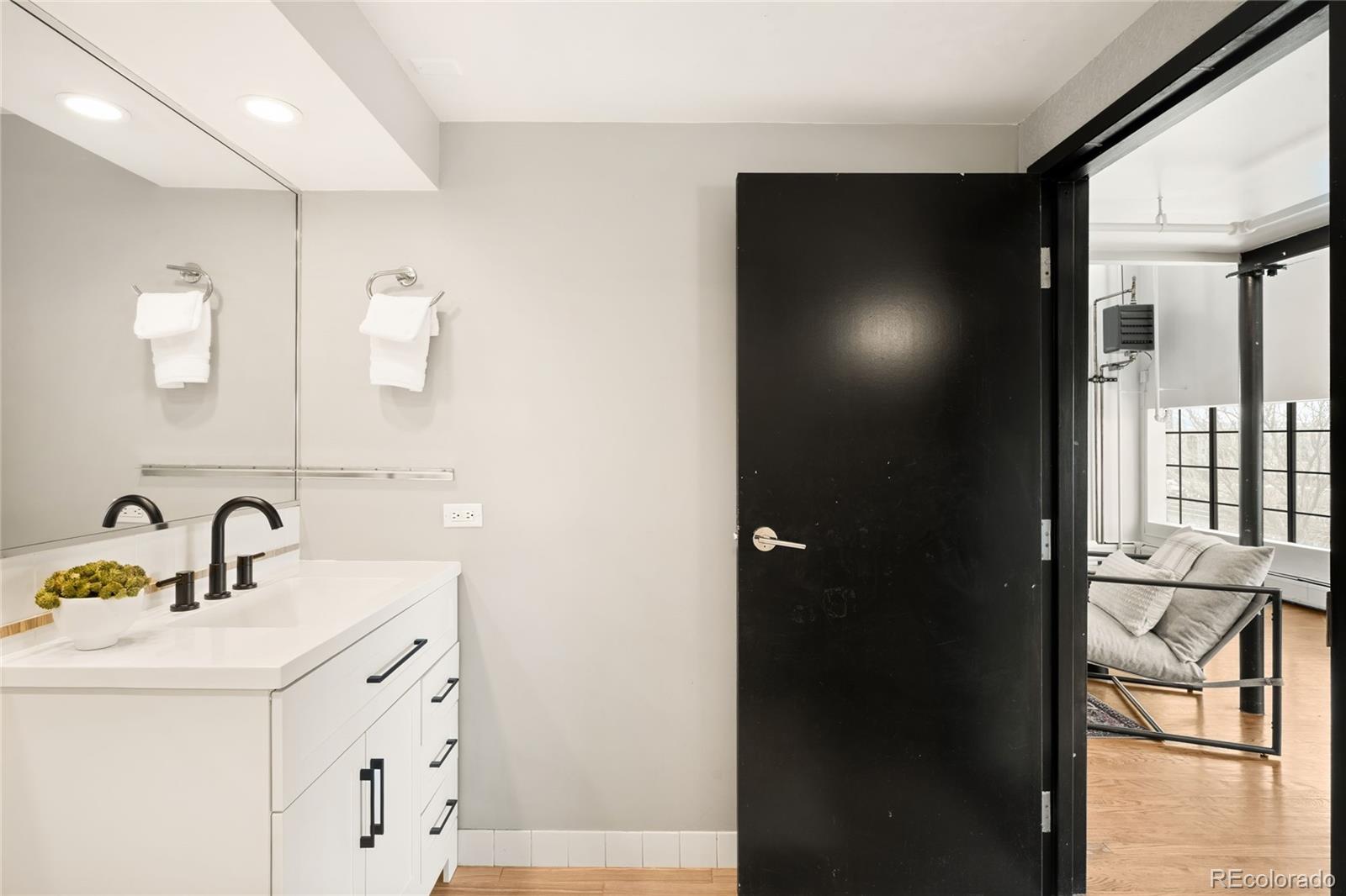 MLS Image #19 for 3377  blake street,denver, Colorado