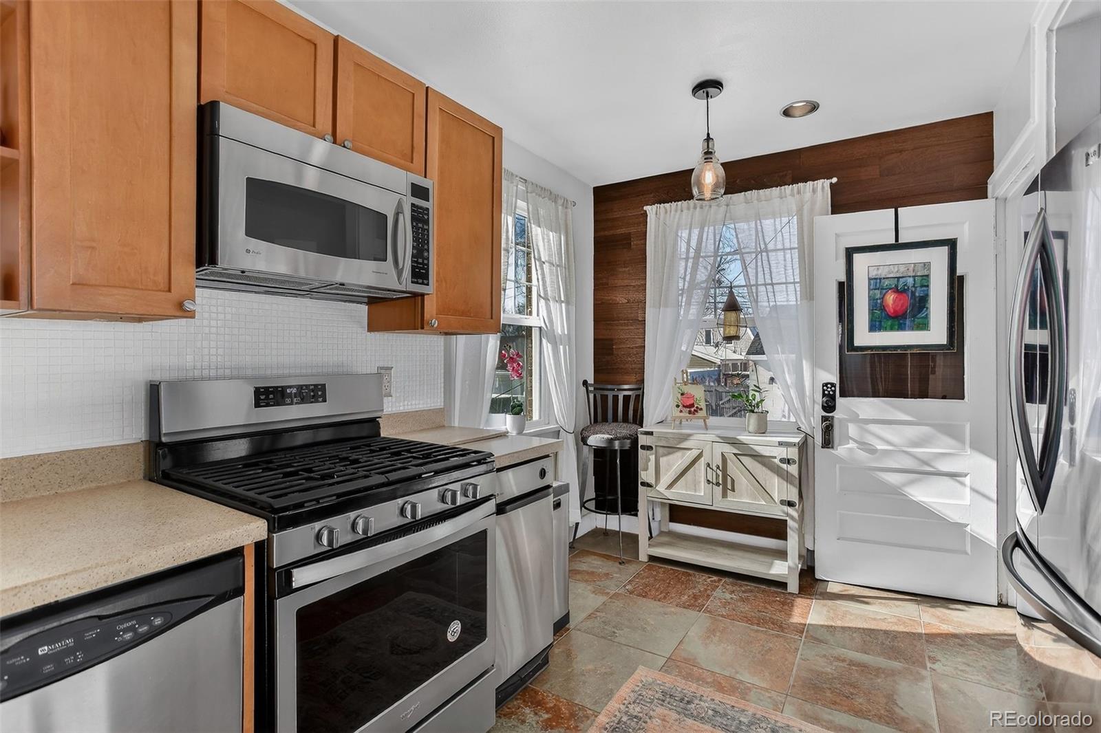 MLS Image #14 for 725 s grant street,denver, Colorado