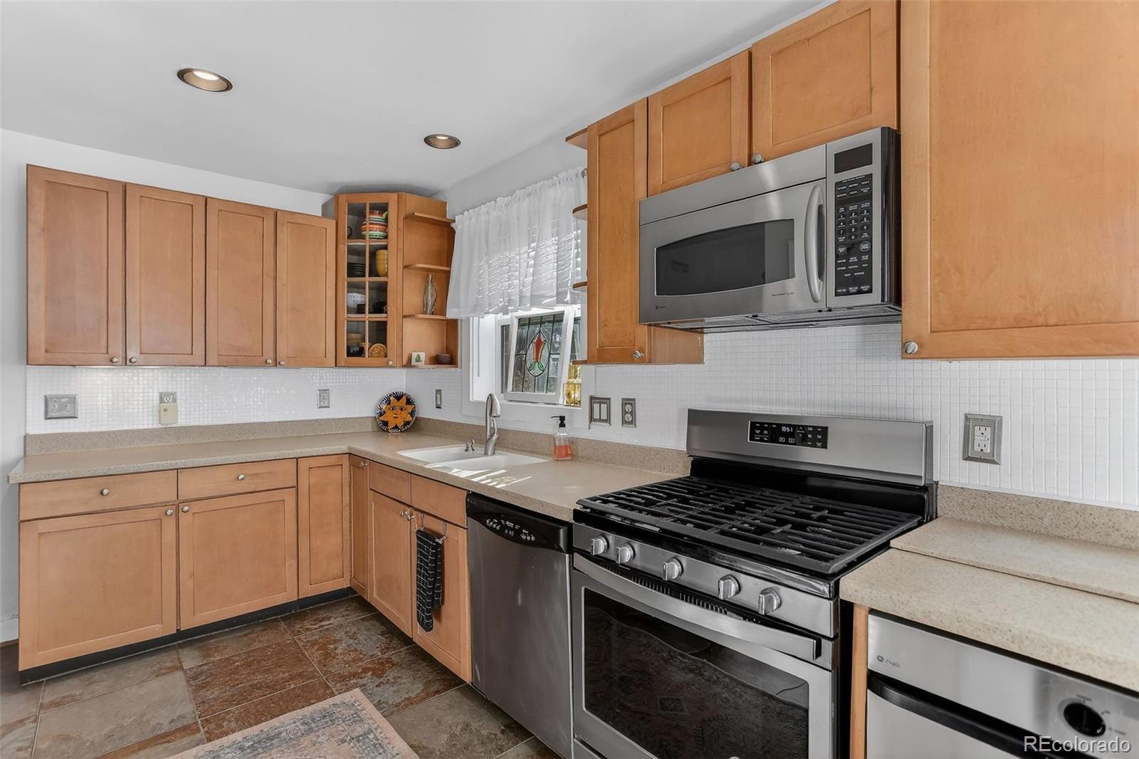 MLS Image #16 for 725 s grant street,denver, Colorado