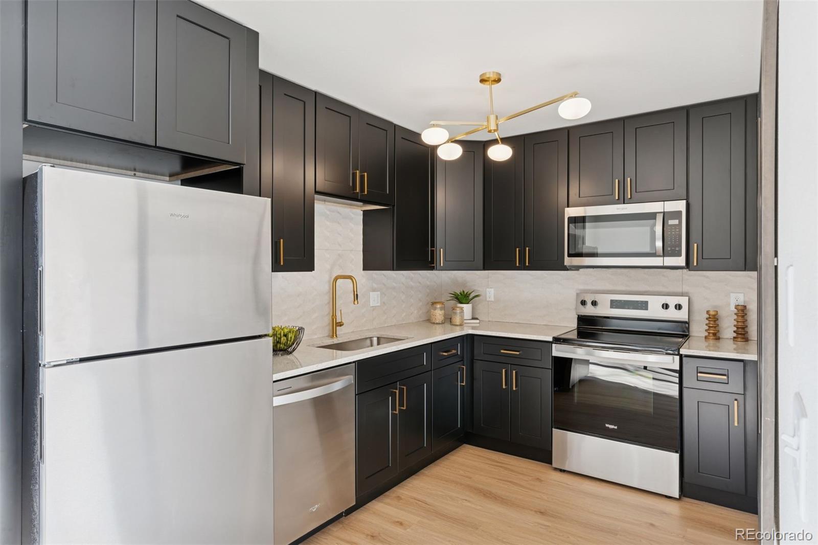 MLS Image #10 for 1494 w lake avenue,littleton, Colorado