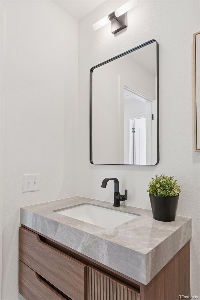 MLS Image #19 for 1494 w lake avenue,littleton, Colorado