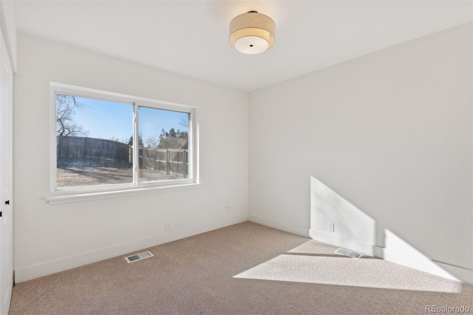 MLS Image #21 for 1494 w lake avenue,littleton, Colorado