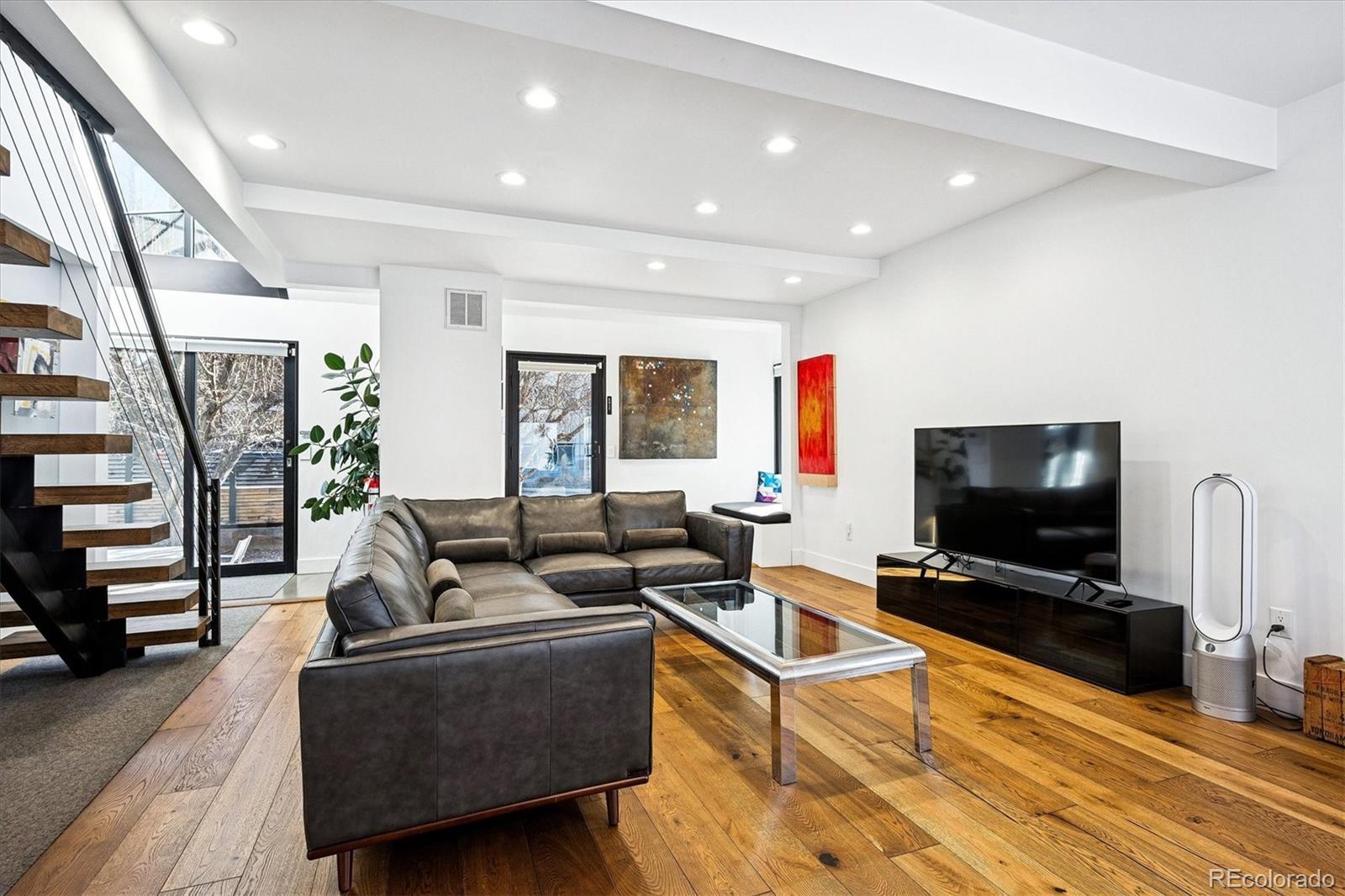 MLS Image #4 for 3407 s logan street,englewood, Colorado