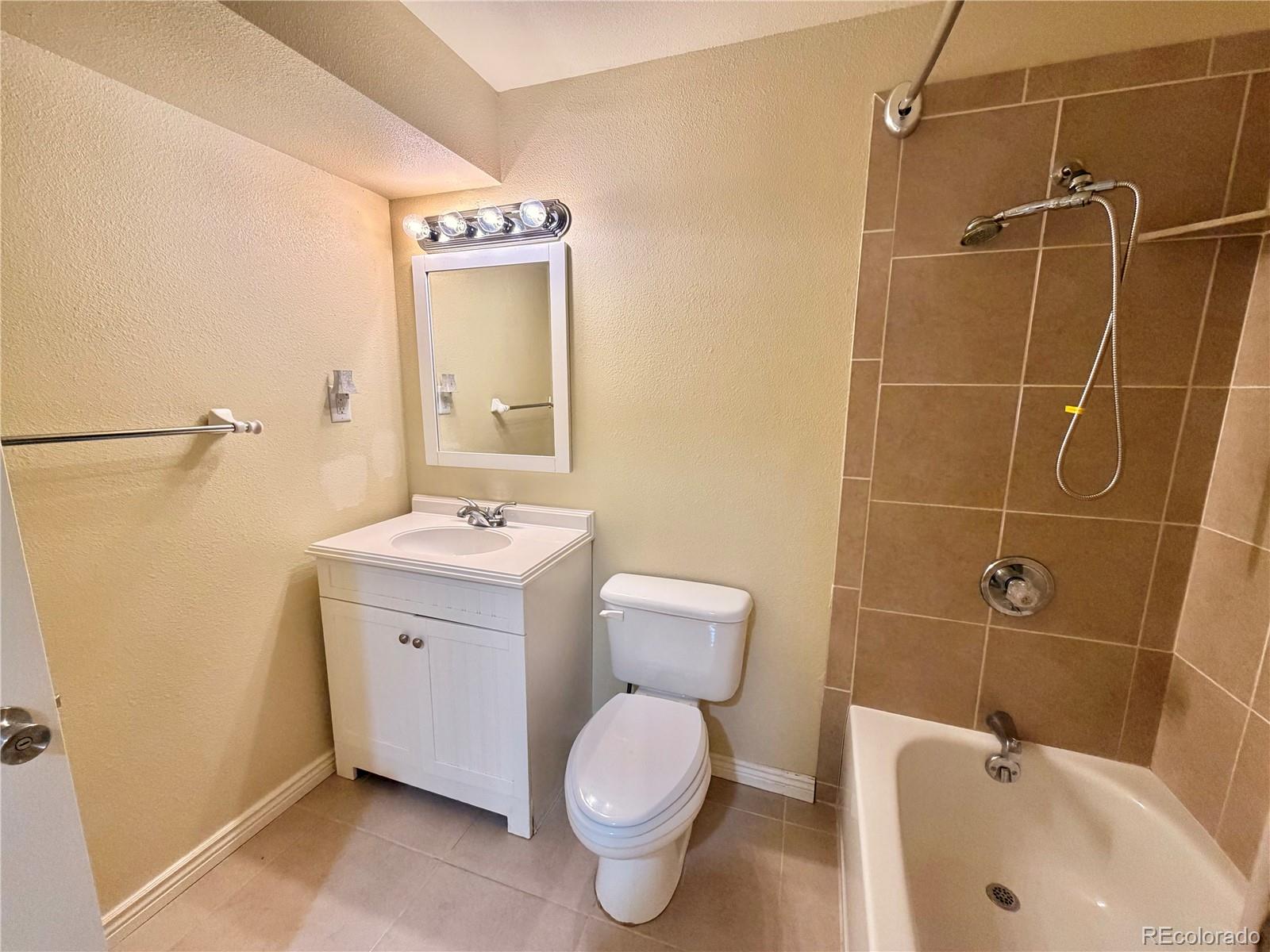 MLS Image #10 for 2803  denver avenue,longmont, Colorado