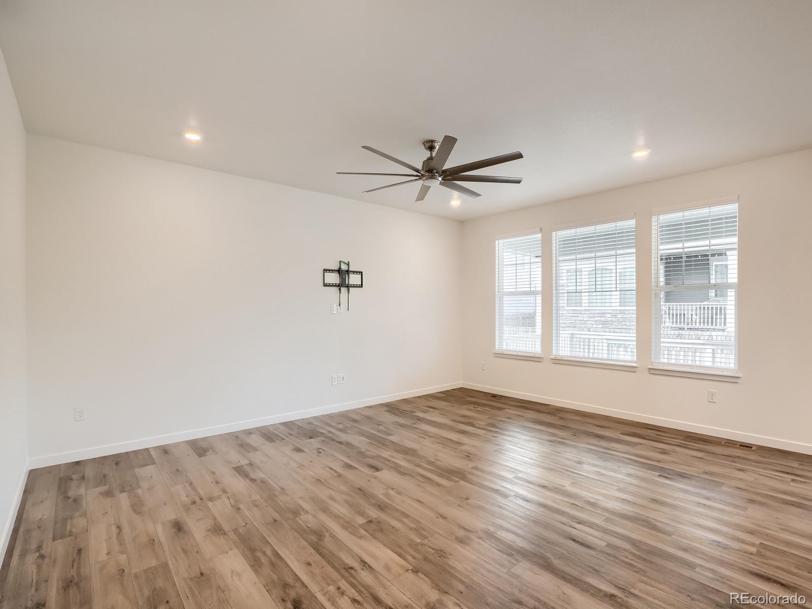 MLS Image #7 for 24188 e kentucky place,aurora, Colorado