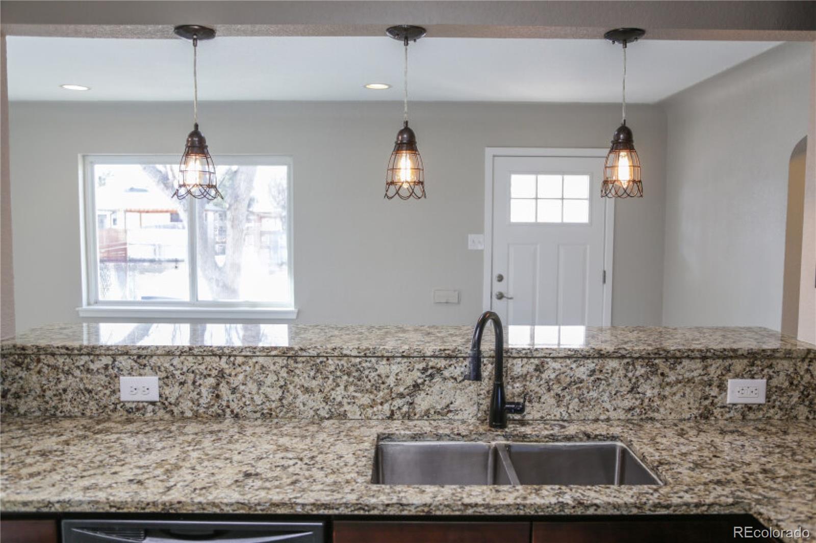 MLS Image #14 for 3290  magnolia street,denver, Colorado