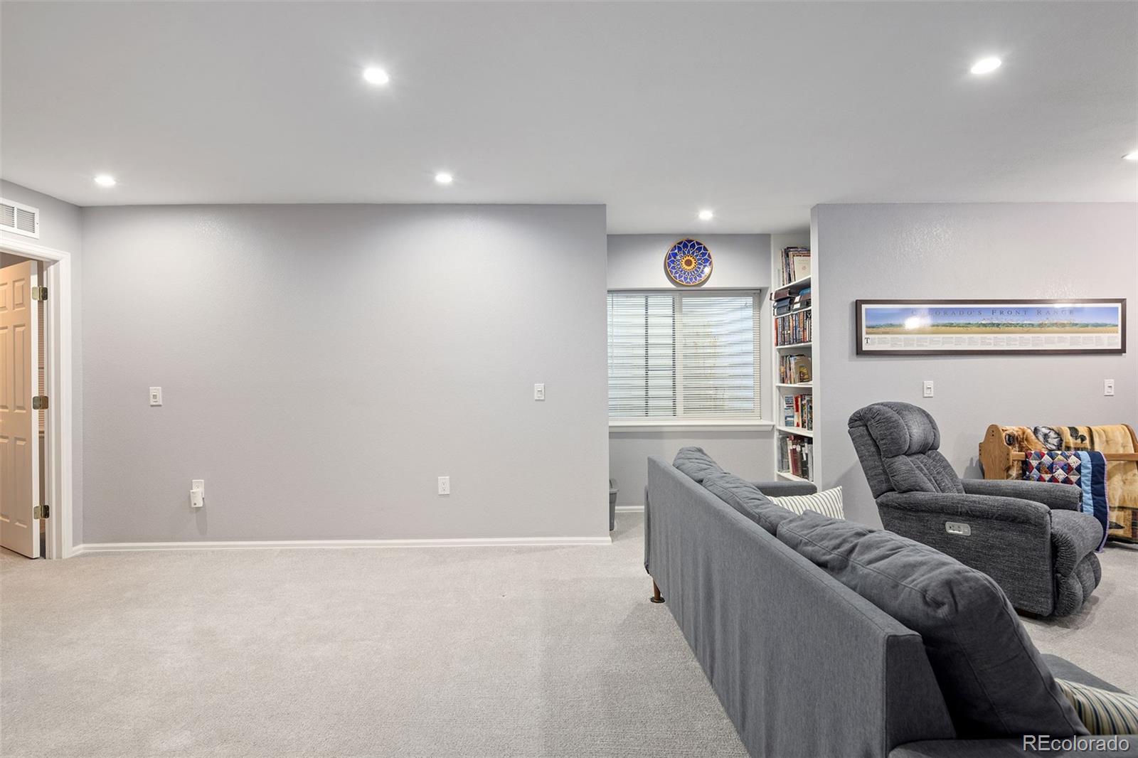 MLS Image #25 for 7929 s buchanan way,aurora, Colorado