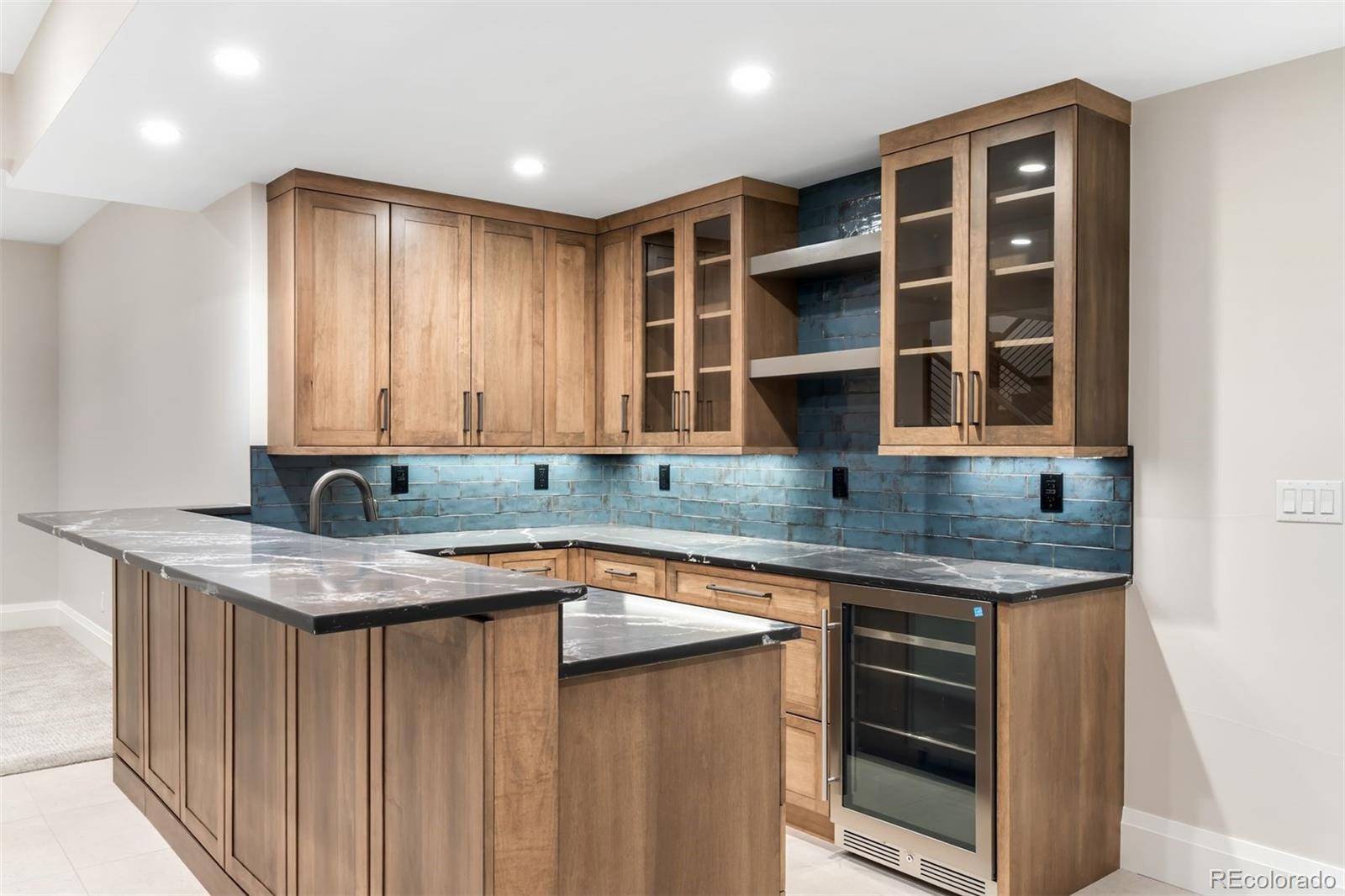 MLS Image #33 for 2237 s madison street,denver, Colorado