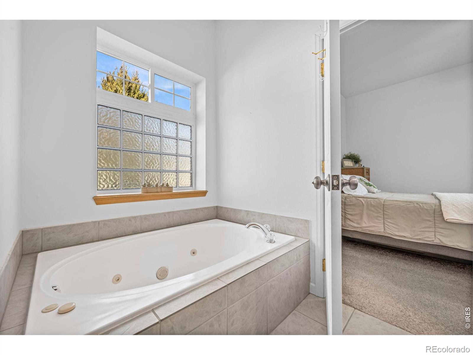 MLS Image #23 for 925  falcon ridge court,eaton, Colorado