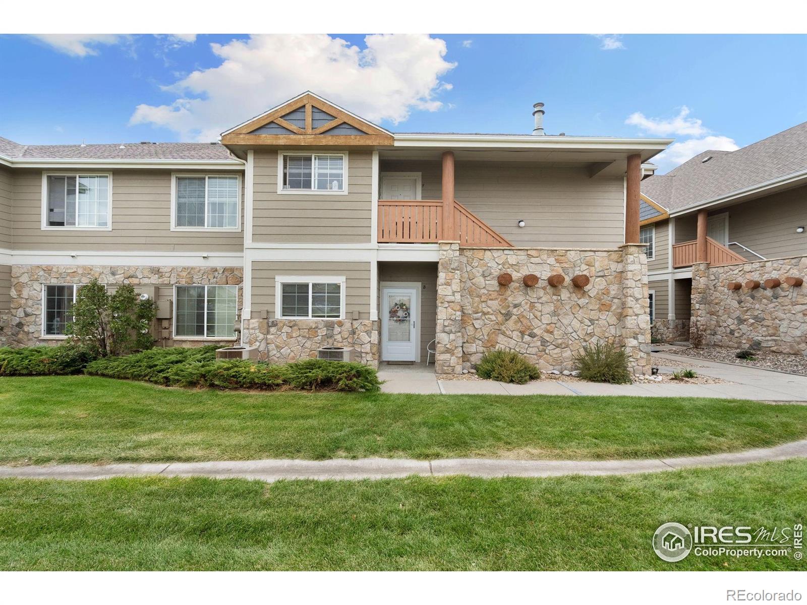 MLS Image #0 for 1343  lake circle,windsor, Colorado