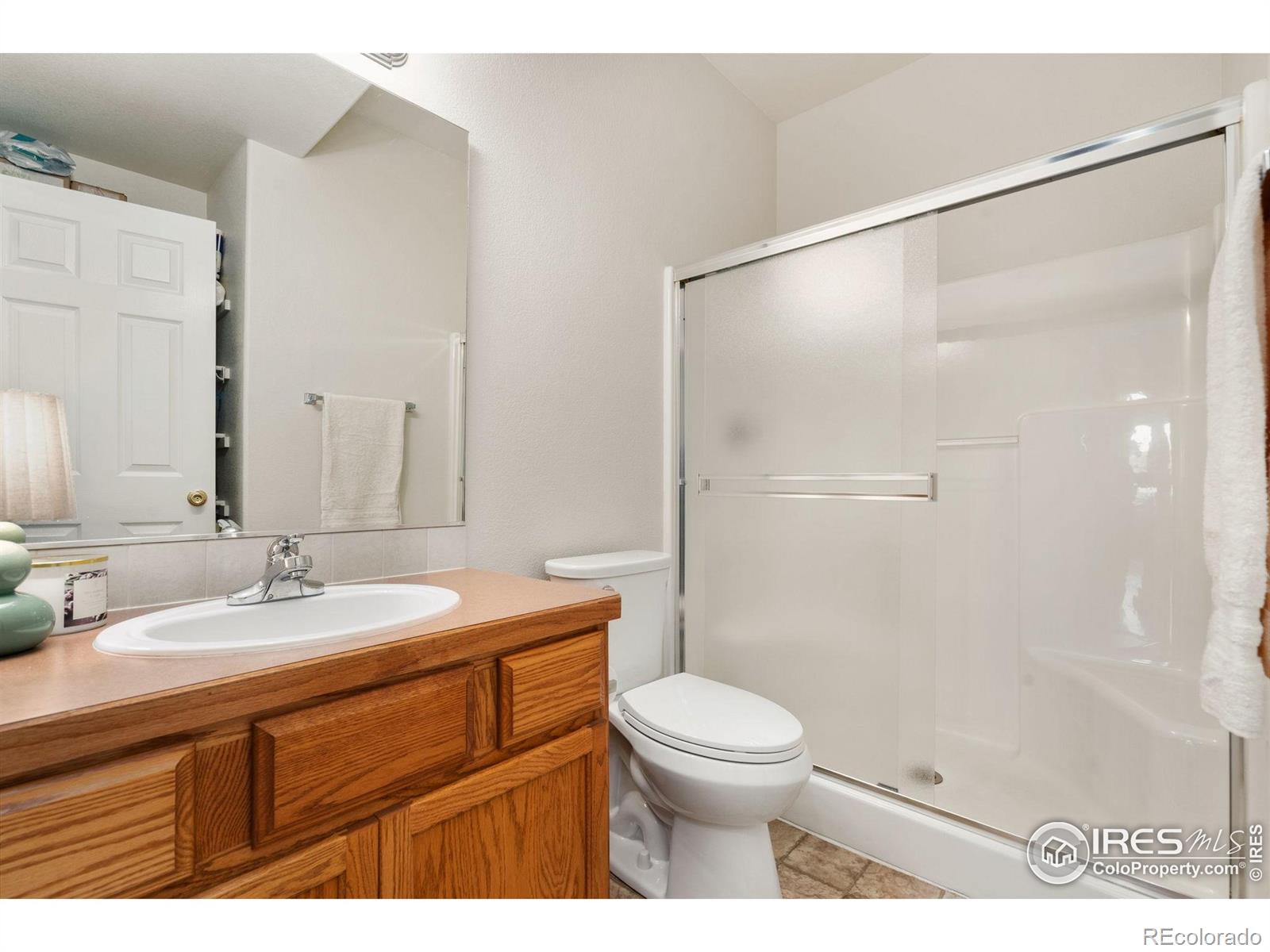MLS Image #15 for 1343  lake circle,windsor, Colorado