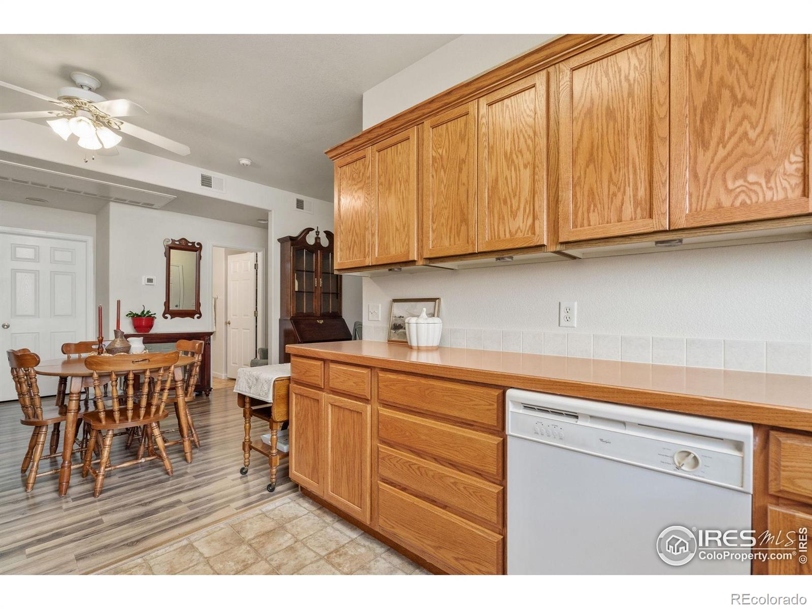 MLS Image #9 for 1343  lake circle,windsor, Colorado