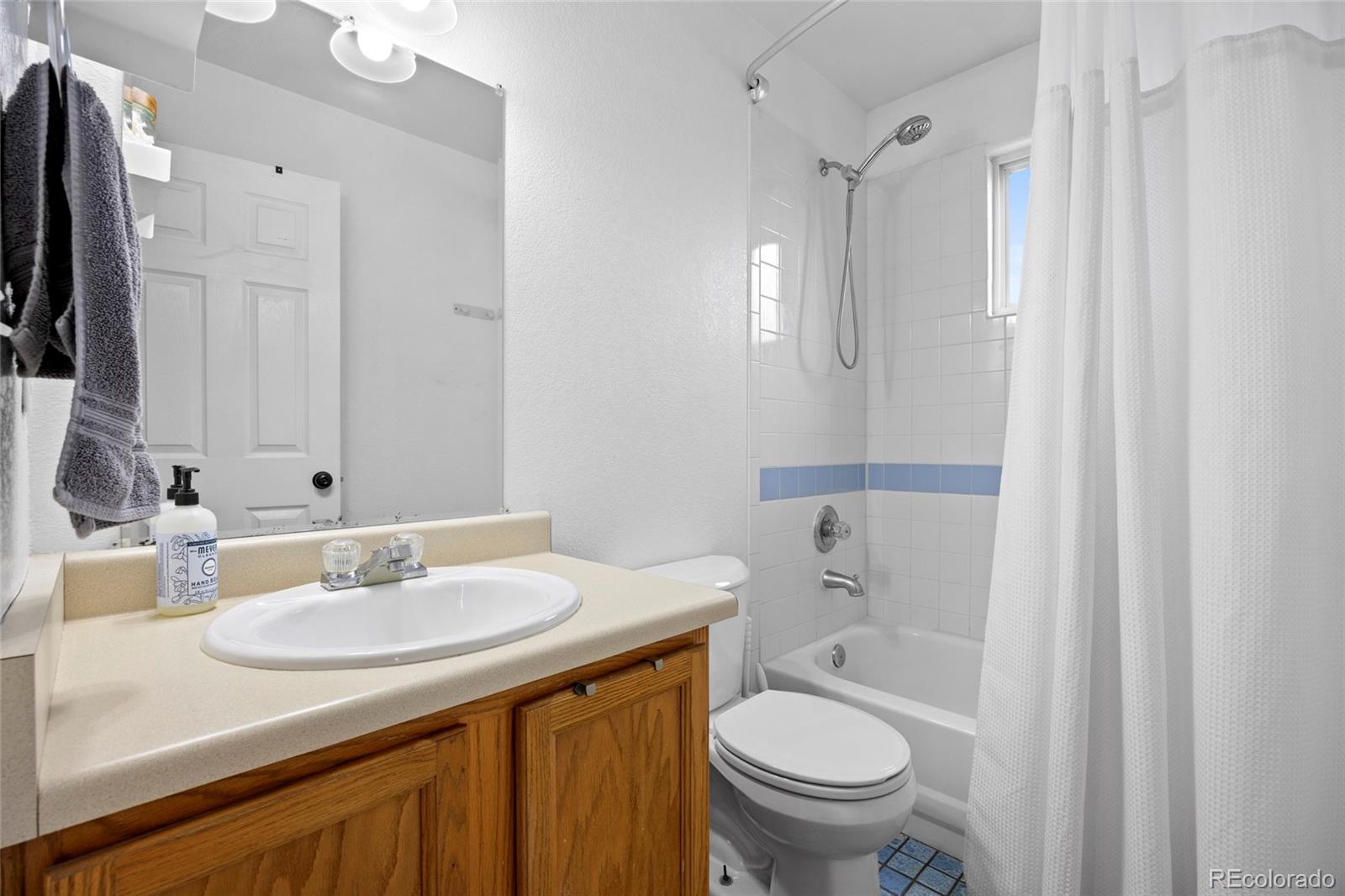MLS Image #14 for 11785 w independence avenue,lakewood, Colorado