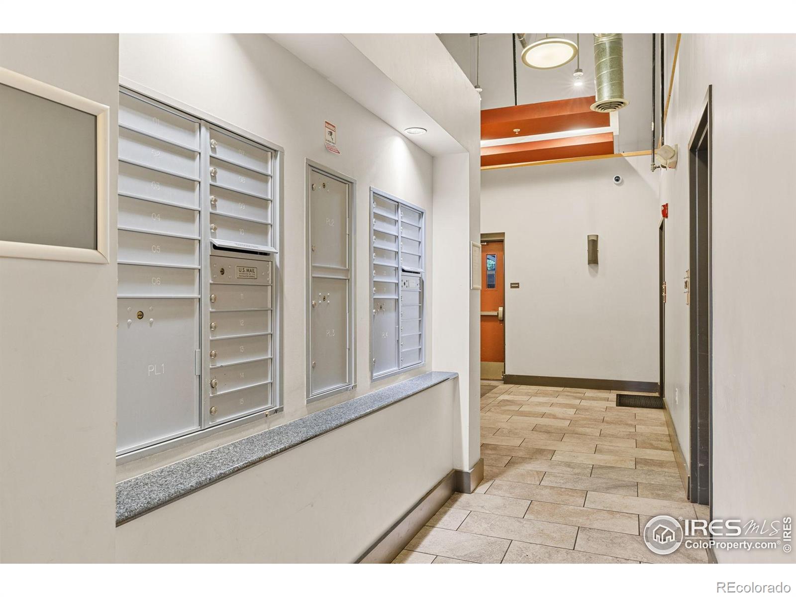 MLS Image #27 for 1555  central street,denver, Colorado