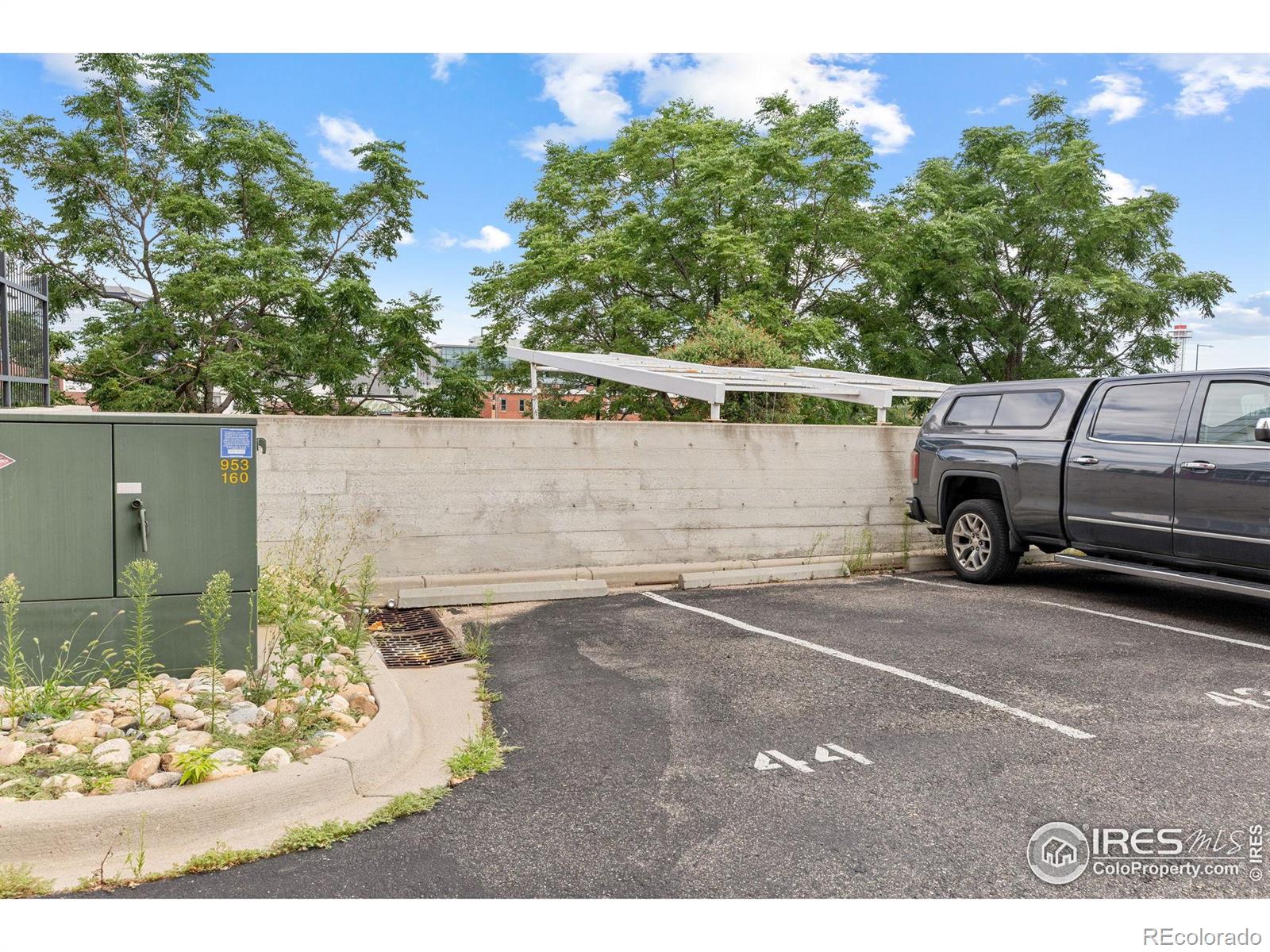 MLS Image #29 for 1555  central street,denver, Colorado