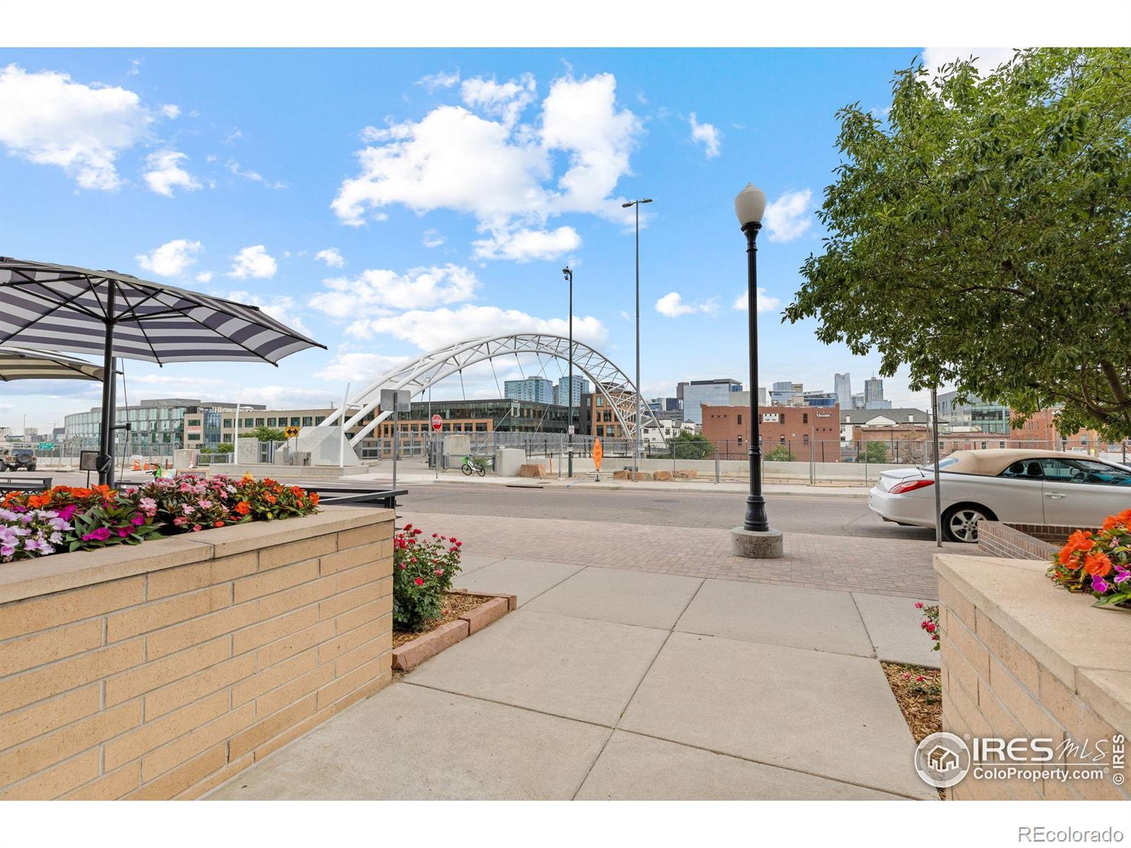 MLS Image #5 for 1555  central street,denver, Colorado