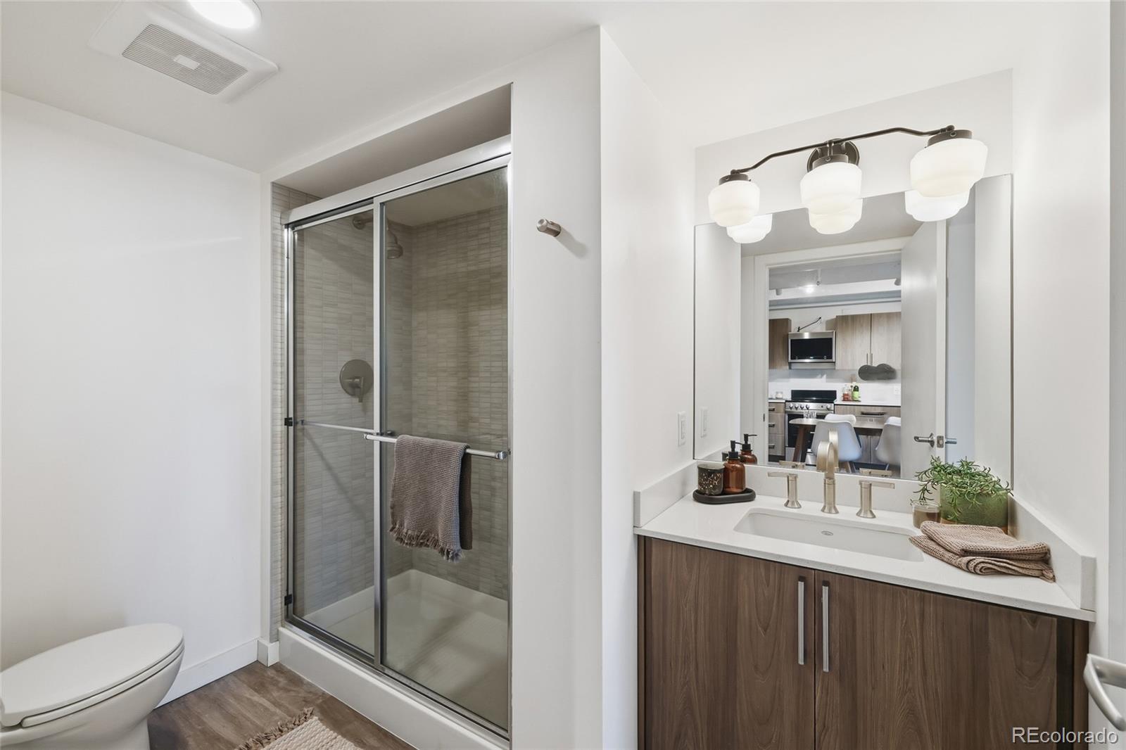 MLS Image #15 for 1495  vrain street,denver, Colorado