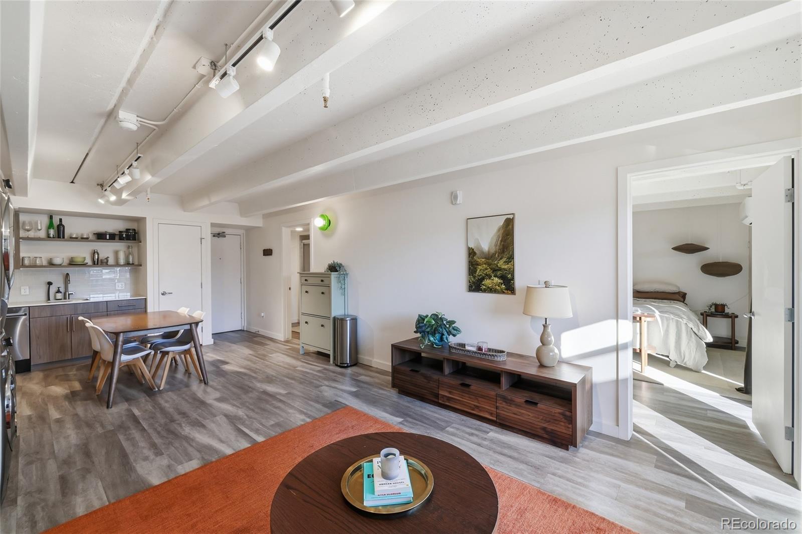 MLS Image #4 for 1495  vrain street,denver, Colorado