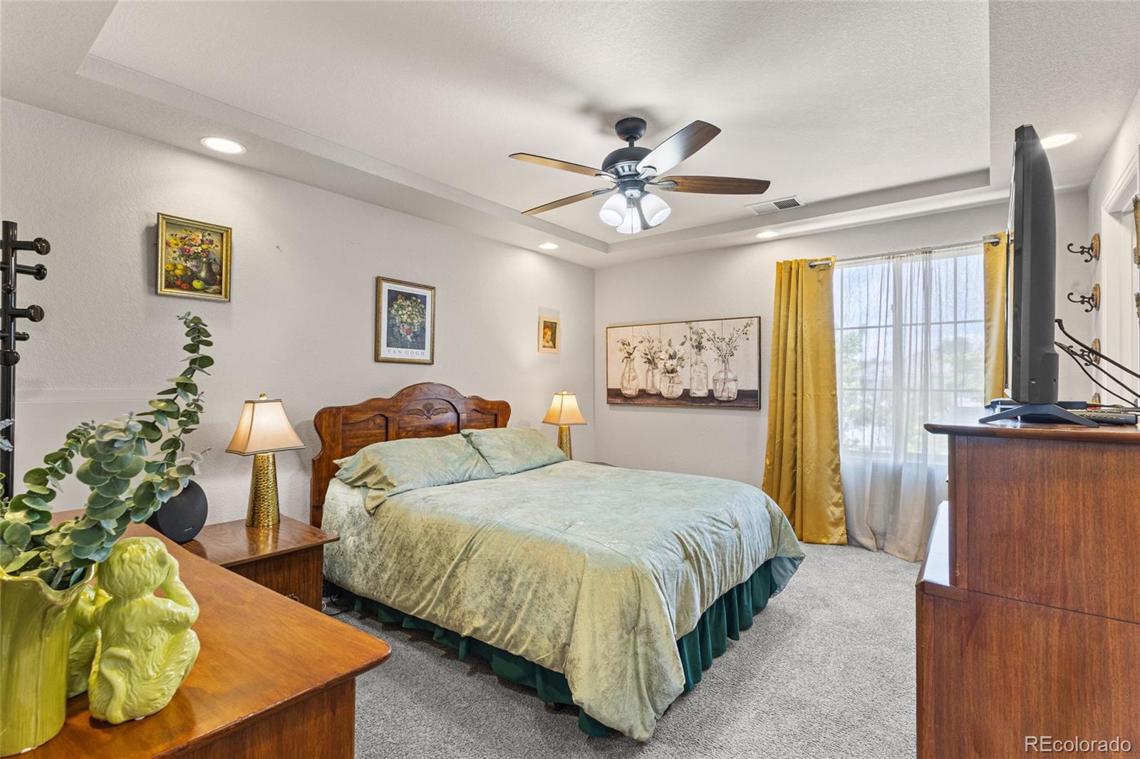 MLS Image #16 for 5519  genoa street,denver, Colorado