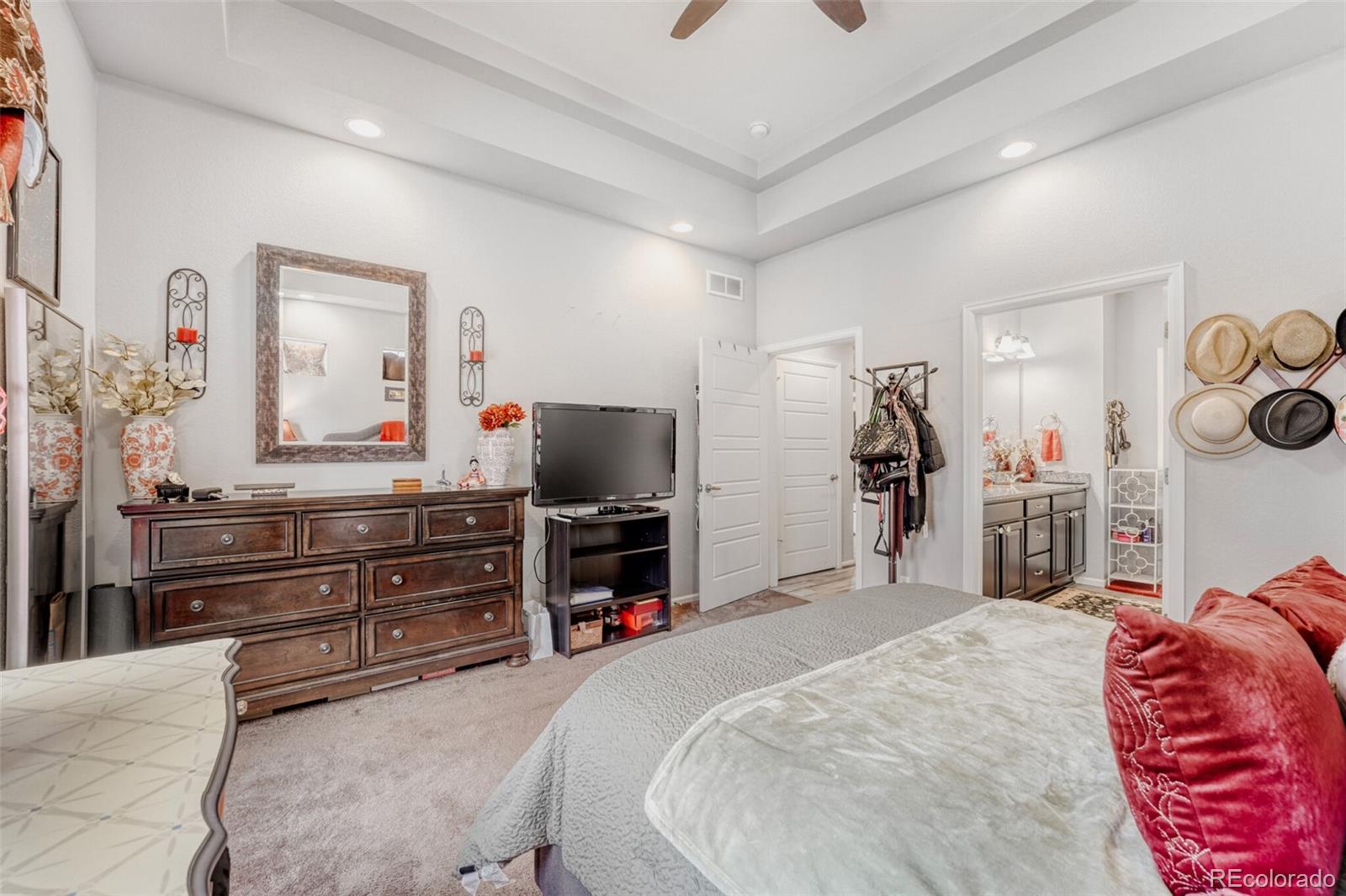 MLS Image #39 for 5519  genoa street,denver, Colorado