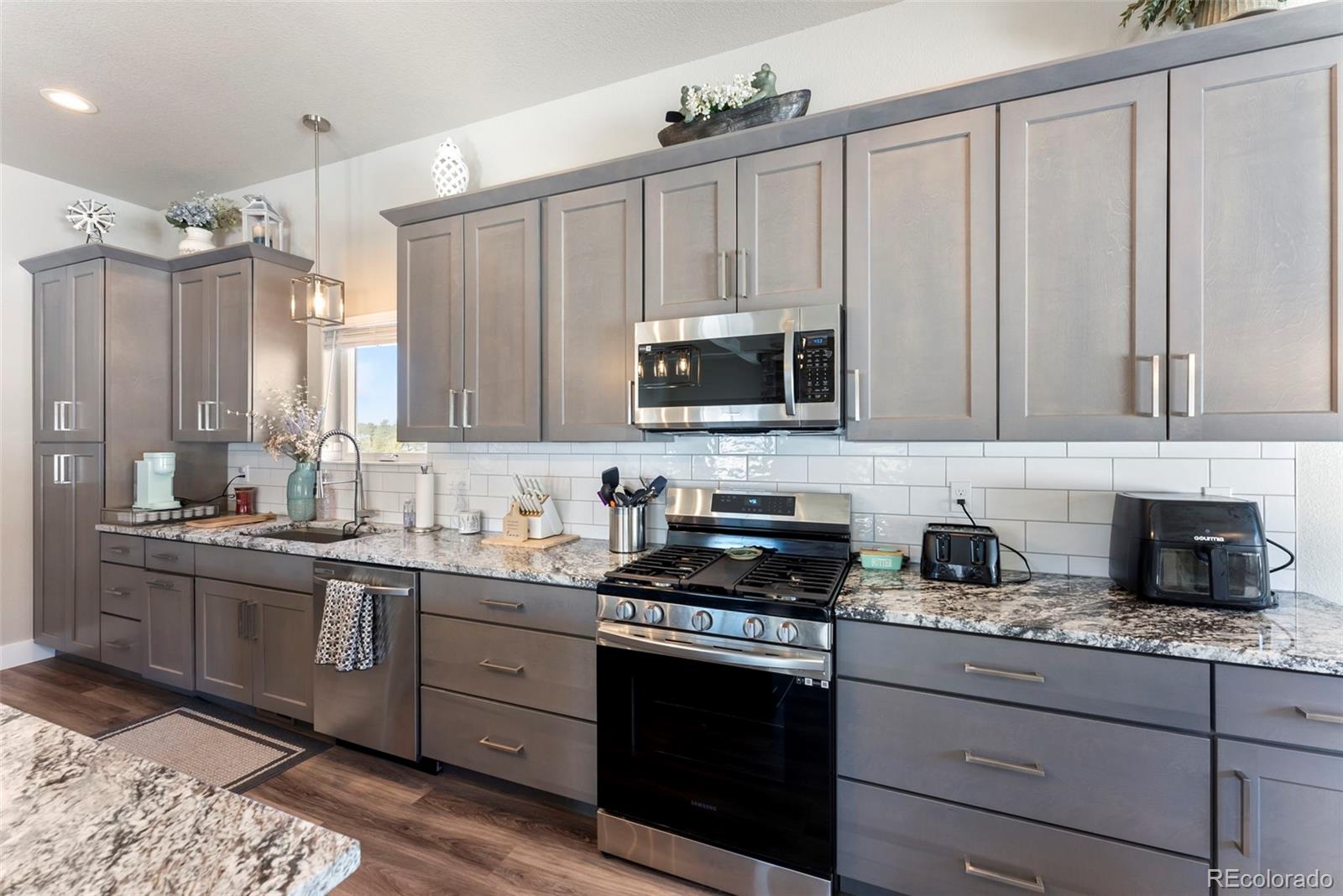 MLS Image #12 for 489  duesouth road,florissant, Colorado