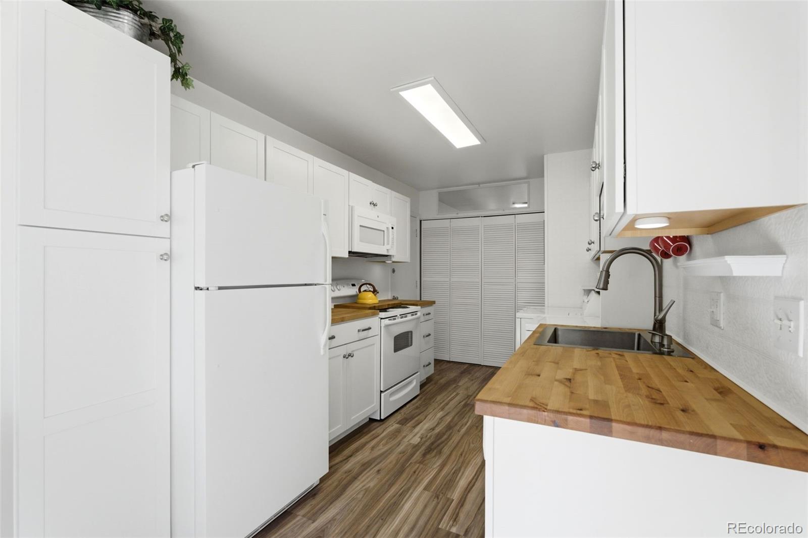 MLS Image #4 for 7944  chase circle,arvada, Colorado