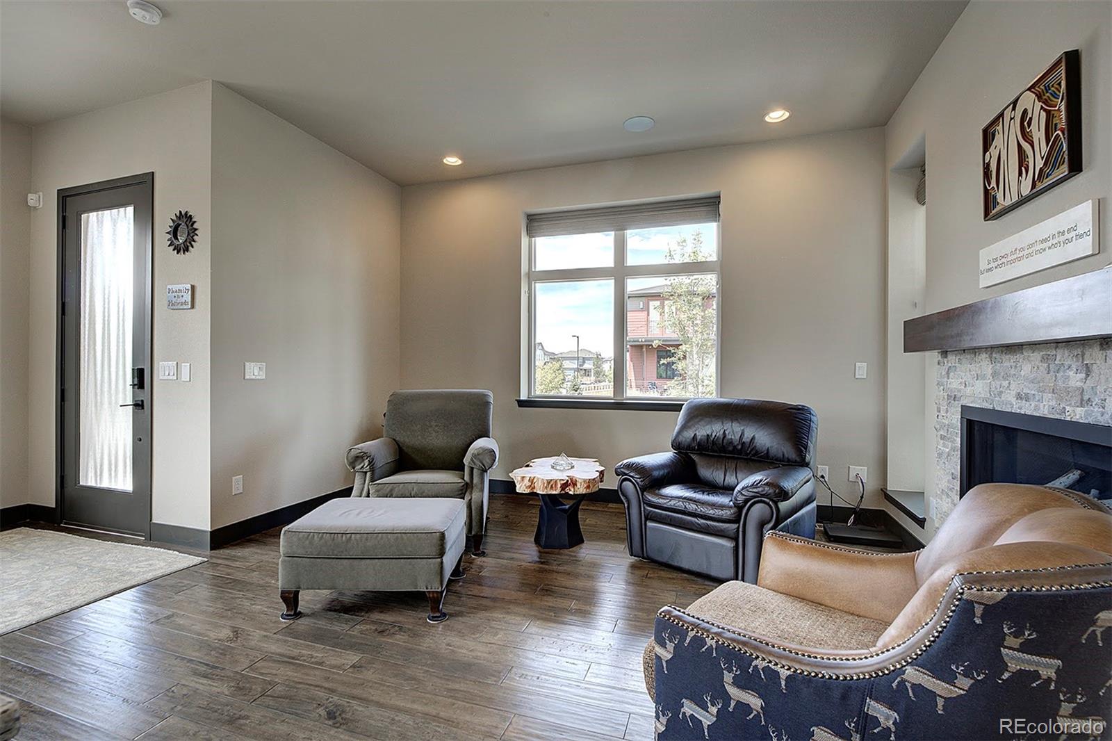 MLS Image #3 for 5920 n perth street,aurora, Colorado