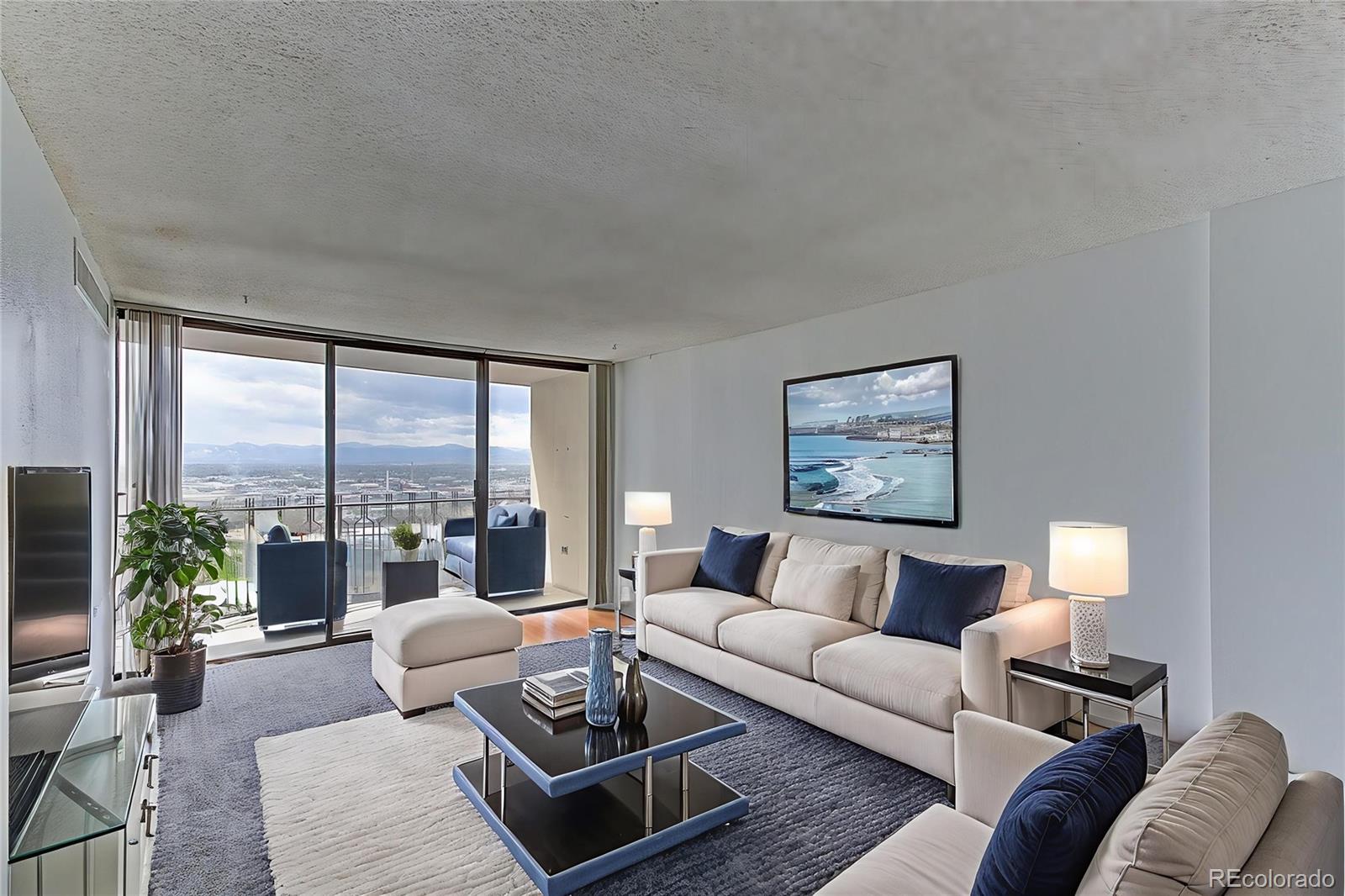 MLS Image #7 for 1020  15th street,denver, Colorado
