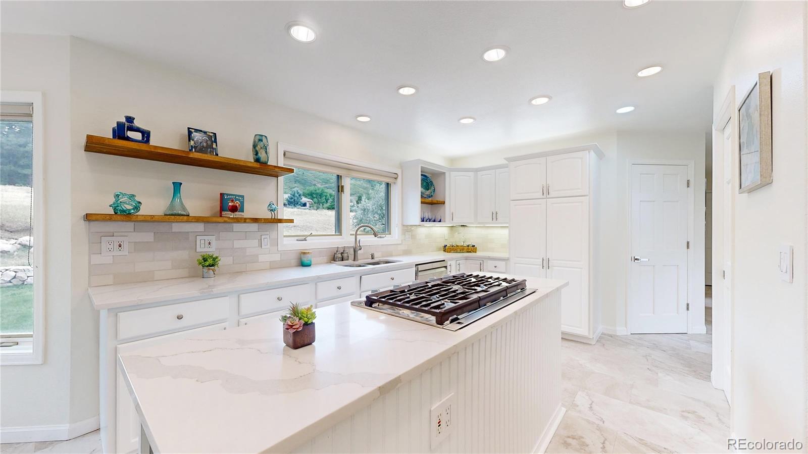 MLS Image #3 for 10886  pheasant run,littleton, Colorado